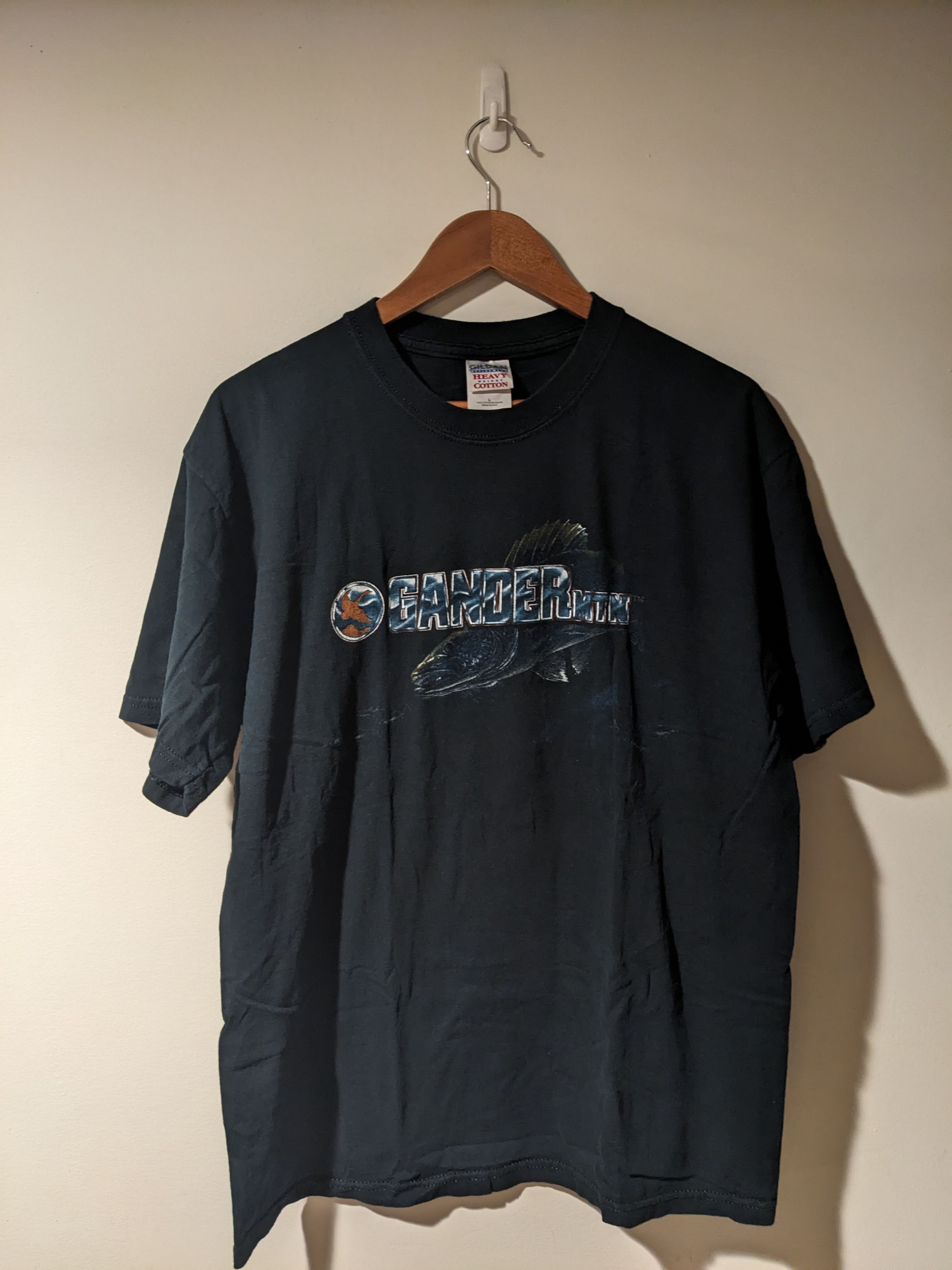 Vintage Vintage 90s Gander Mountain Bass Fishing Animal T-Shirt Size US L / EU 52-54 / 3 - 1 Thumbnail