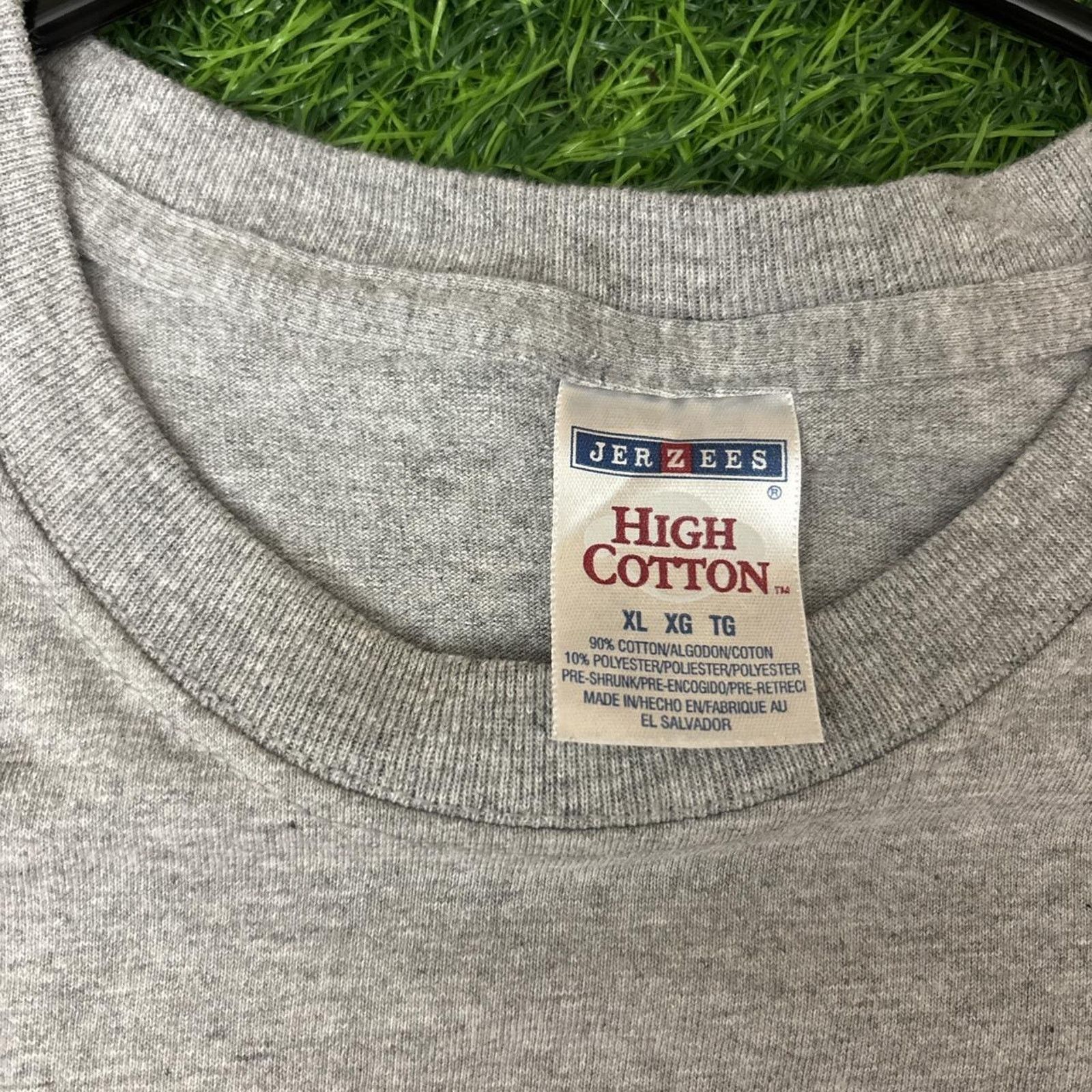 Gildan Men's Vintage Grey ‘Hitnotiq’ Graphic Number Tee Size US XL / EU 56 / 4 - 6 Thumbnail