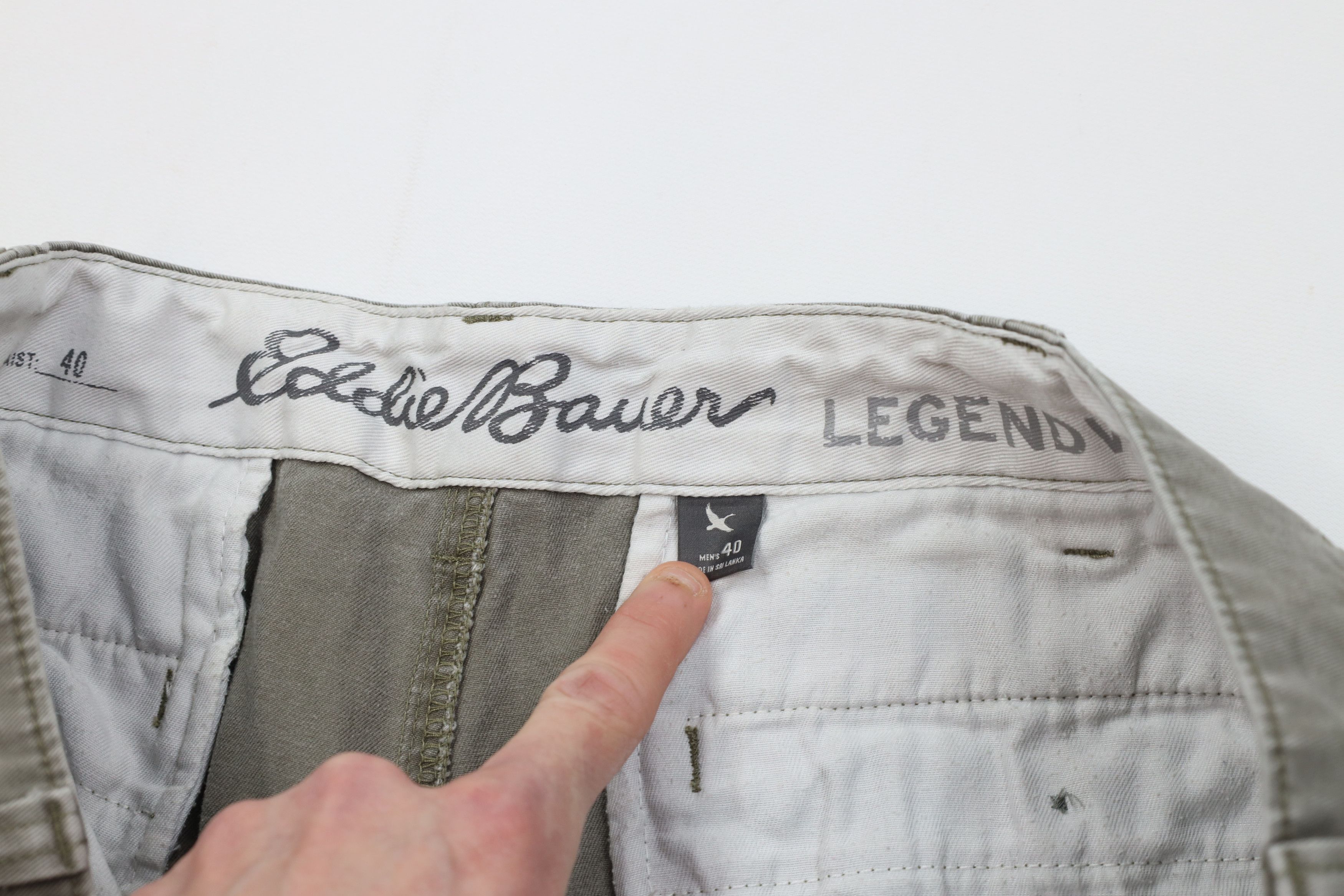 Eddie Bauer Vintage Eddie Bauer Heavyweight Cargo Shorts Green Cotton Size US 40 / EU 56 - 7 Thumbnail