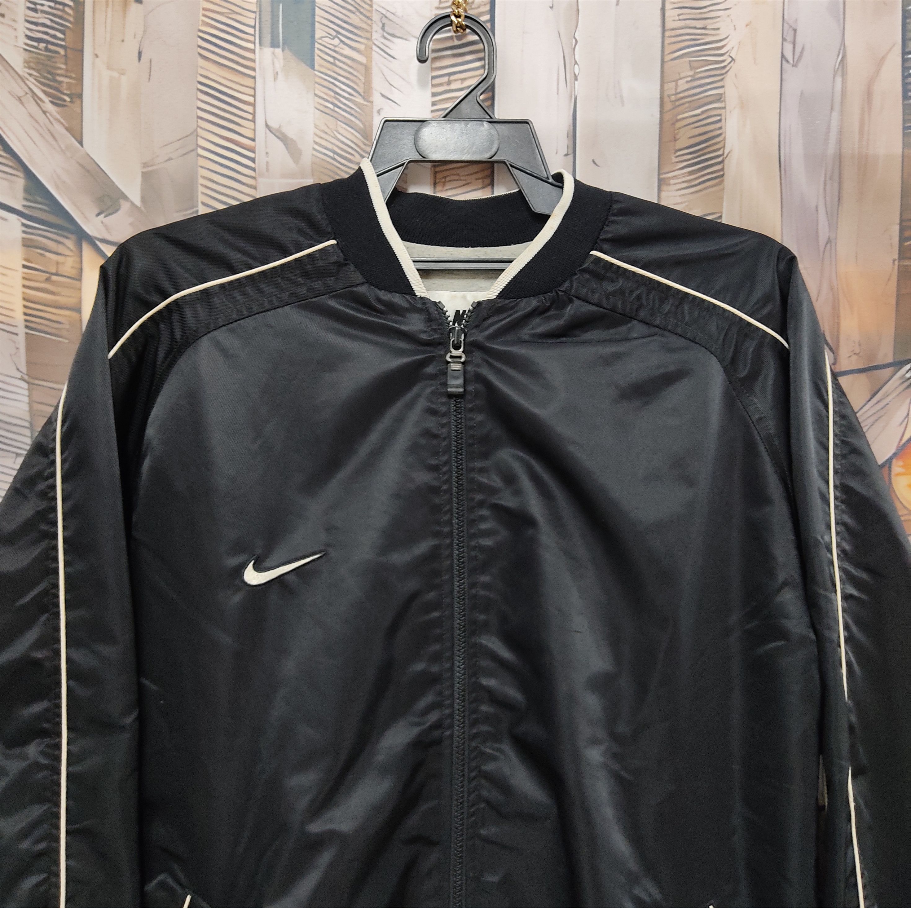 Nike Vintage 90s NIKE Swoosh Drill Nylon Windbreaker Jacket Size US XL / EU 56 / 4 - 2 Thumbnail