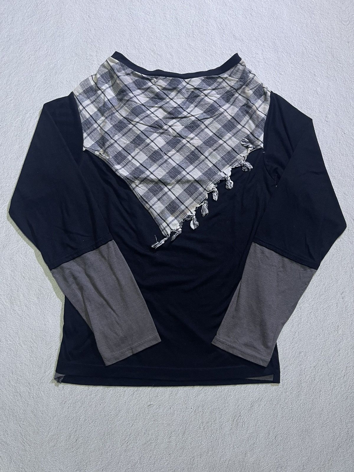 If Six Was Nine Y2K SCISSORS print long sleeve t-shirt with layered neckline Size US M / EU 48-50 / 2 - 1 Thumbnail