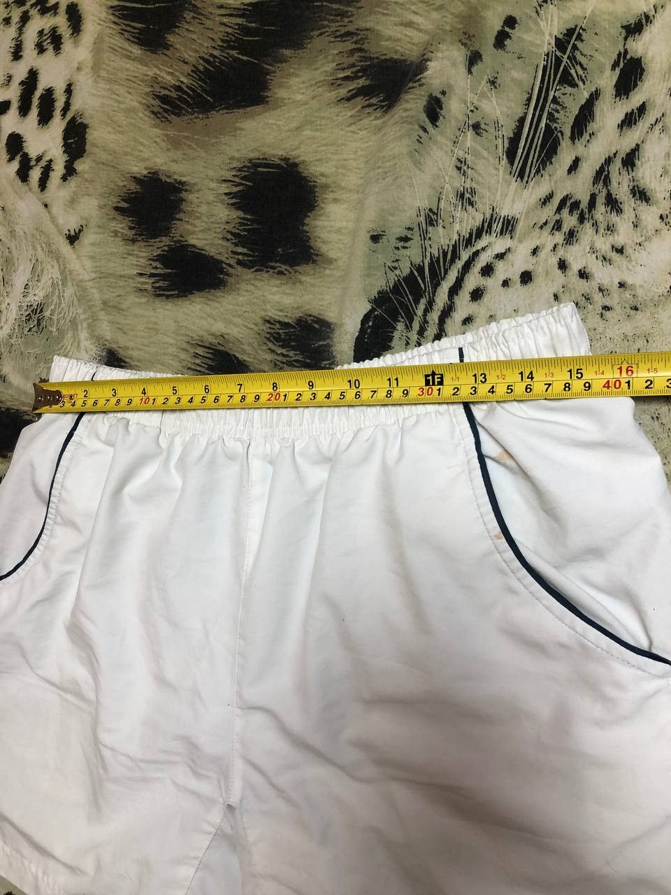 Nike Vintage white Shorts NIKE logo Y2K streetwear sportwear Size US 32 / EU 48 - 12 Thumbnail