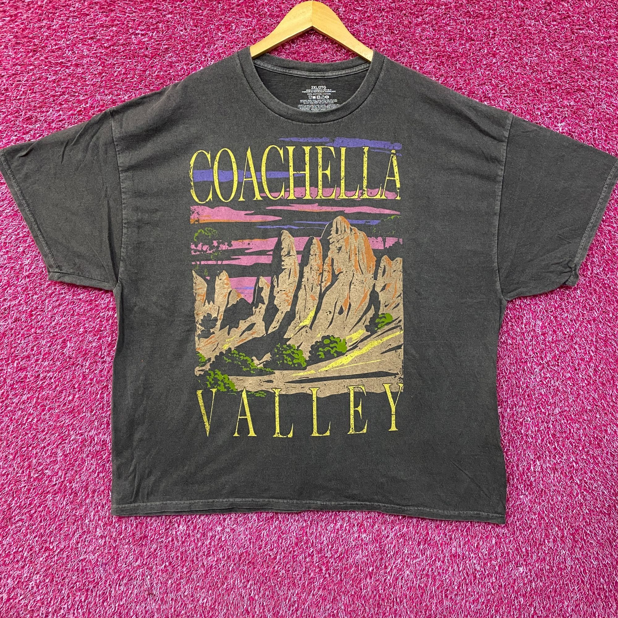 Coachella Coachella Valley Vintage-Style Graphic Design T-Shirt 2XL Size US XXL / EU 58 / 5 - 1 Thumbnail