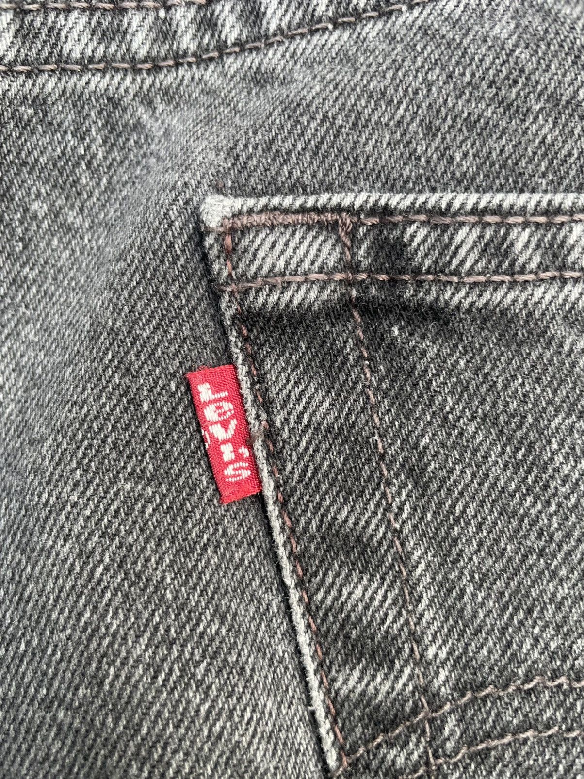 Levi's Vintage 2005 Levi’s 505 e Size US 29 - 16 Thumbnail