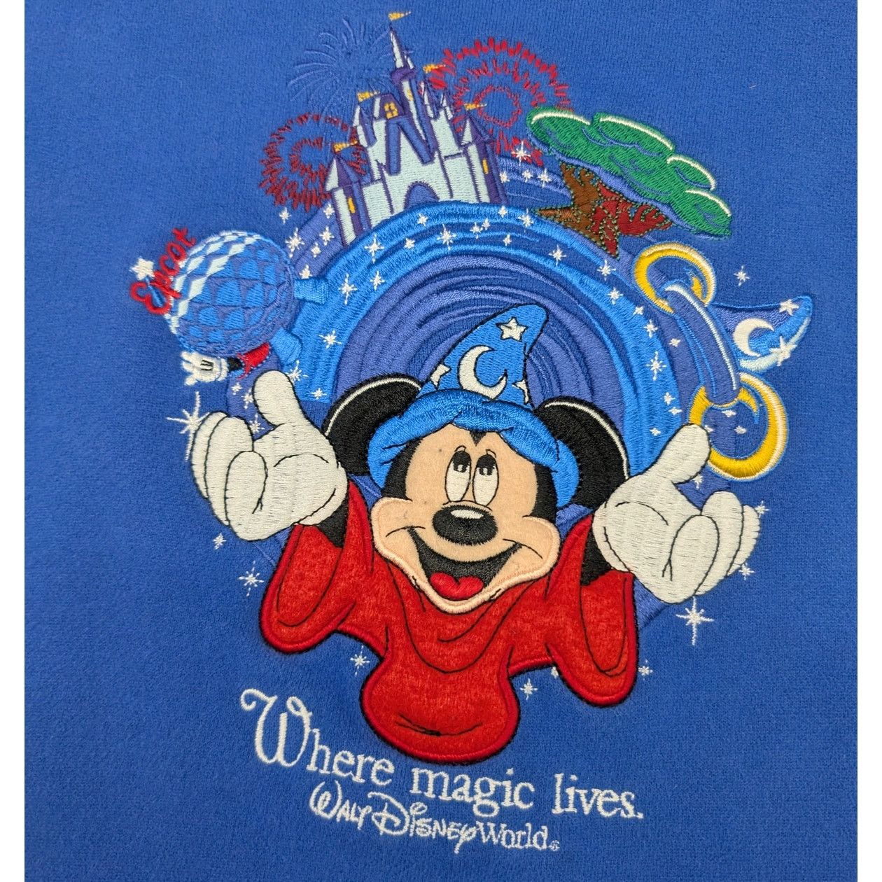 Disney × Vintage Vintage Disney "Where Magic Lives" Embroidered Blue sweater Size US L / EU 52-54 / 3 - 2 Thumbnail