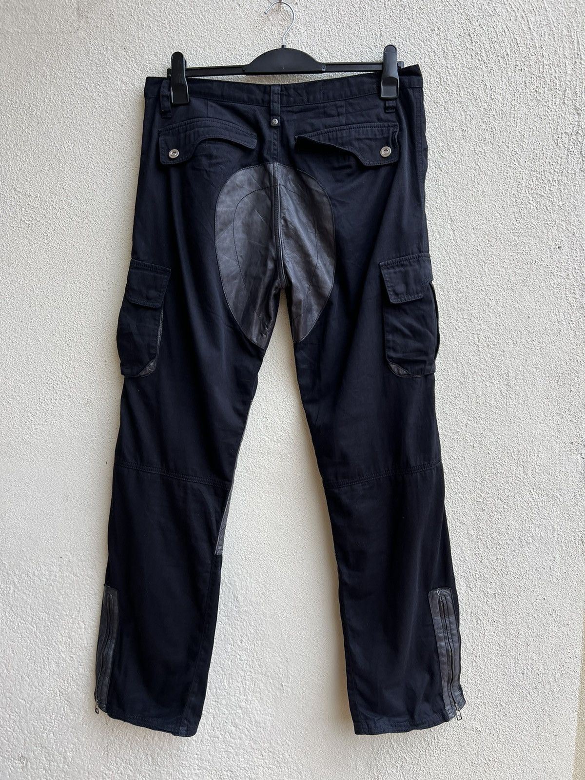 02DERIV. × Alfredo Bannister Alfredo Bannister X 02Deriv Hybrid Leather Cargo Trouser Size US 33 - 15 Thumbnail