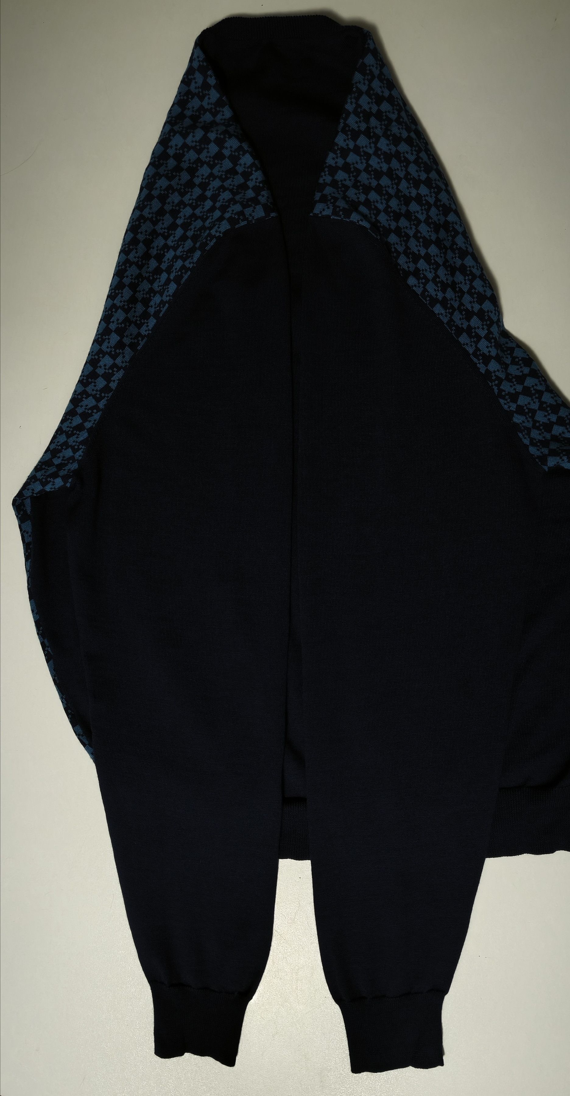 Prada Fall 2017 - Virgin wool sweater - blue chevron print Size US M / EU 48-50 / 2 - 25 Thumbnail