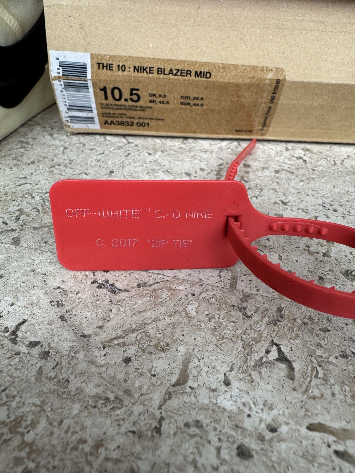 Off-White Nike Blazer Mid Off-White Size US 10.5 / EU 43-44 - 15 Thumbnail