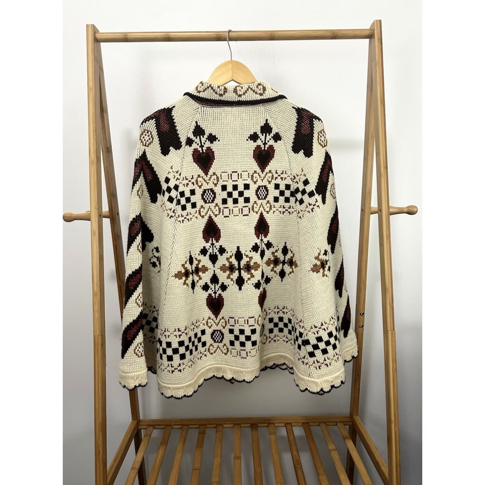 Vintage VTG 70s Sturbridge Cape Sweater Women's Knit Cloak Hearts Boho S-M Shirt Womens Sweater Beige 70s Cape Boho Sturbridge Hearts Vintage S-M Size M / US 6-8 / IT 42-44 - 2 Thumbnail