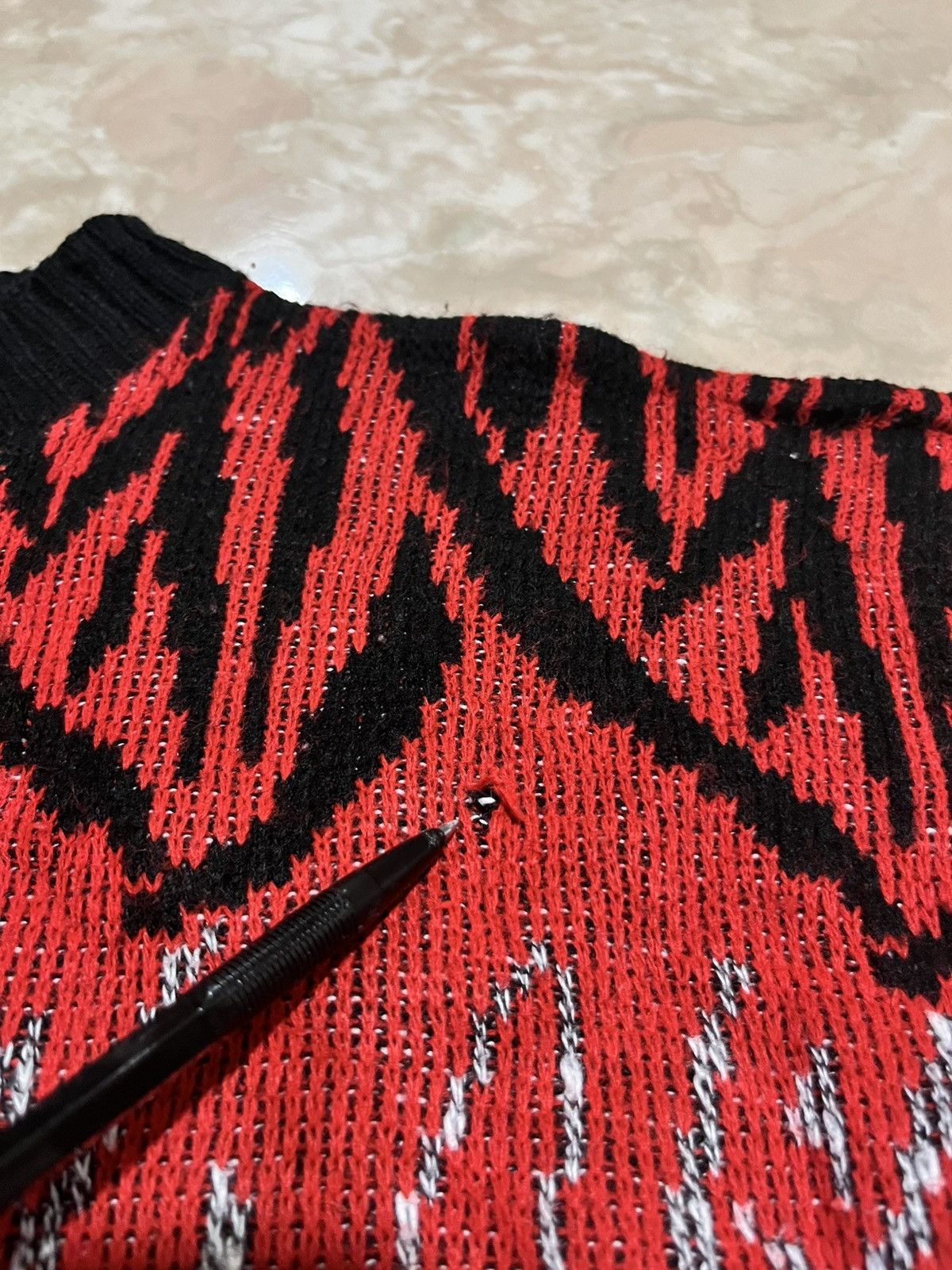 Other Vintage 90s Teasers Flame Pattern Knit Sweater Made In USA Size US L / EU 52-54 / 3 - 7 Thumbnail