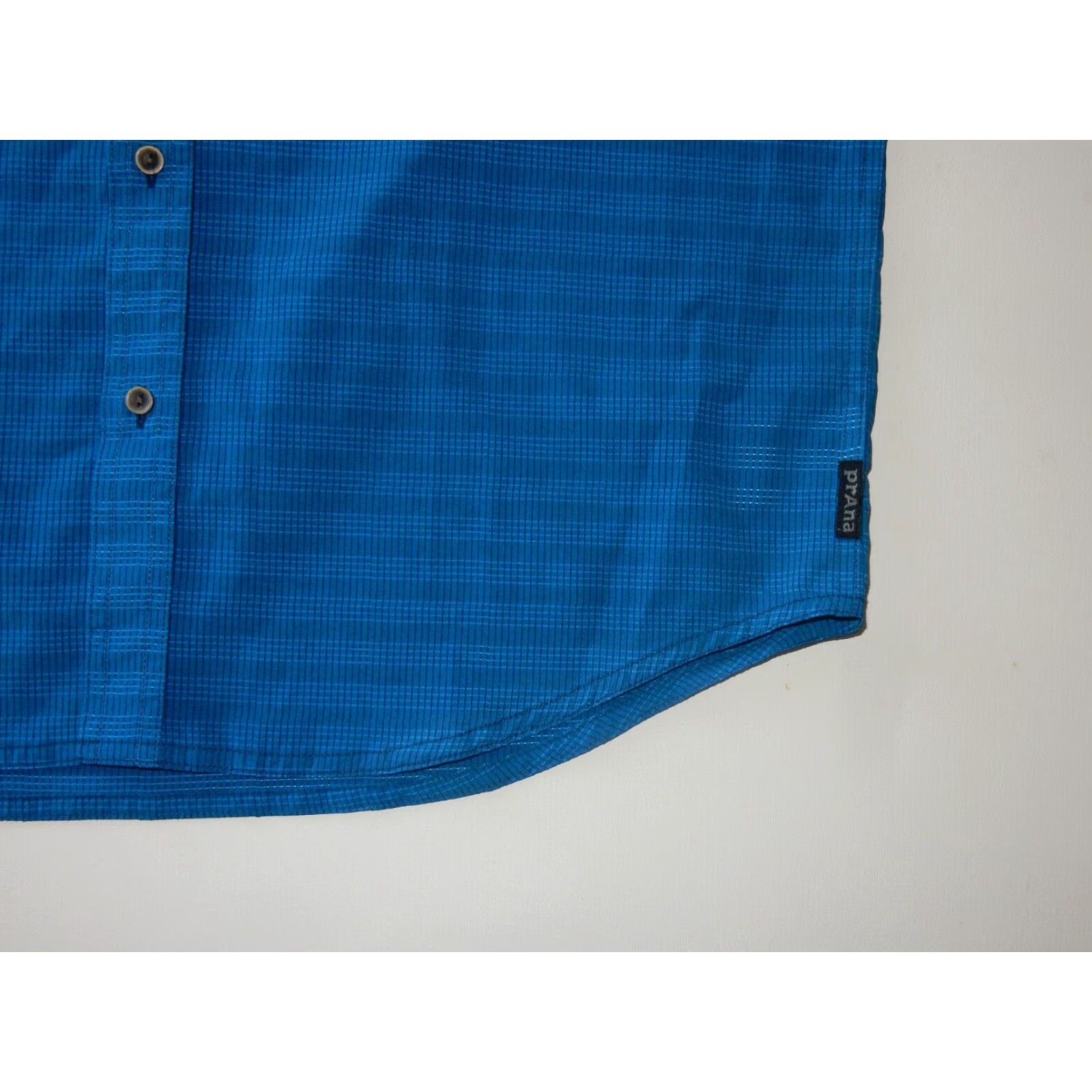 Prana Prana Men's Button-Front Shirt Size L Medium Sleeve Short Blue Polyester Button-Up Regular Men Size US M / EU 48-50 / 2 - 2 Thumbnail