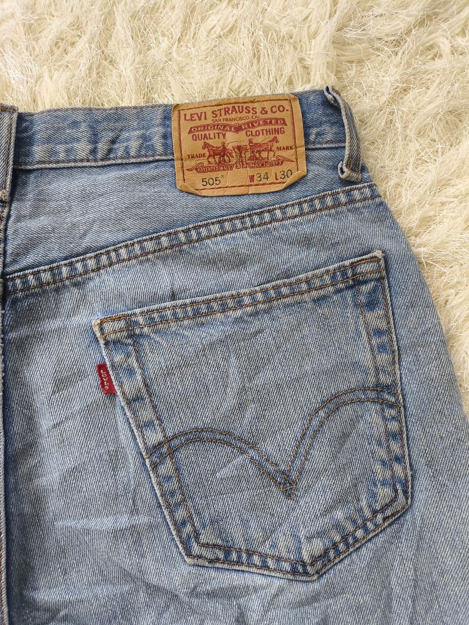 Levi's Vintage Clothing LEVI'S 505 Regular Fit Medium Wash Distressed Denim Jeans Size US 34 / EU 50 - 6 Thumbnail