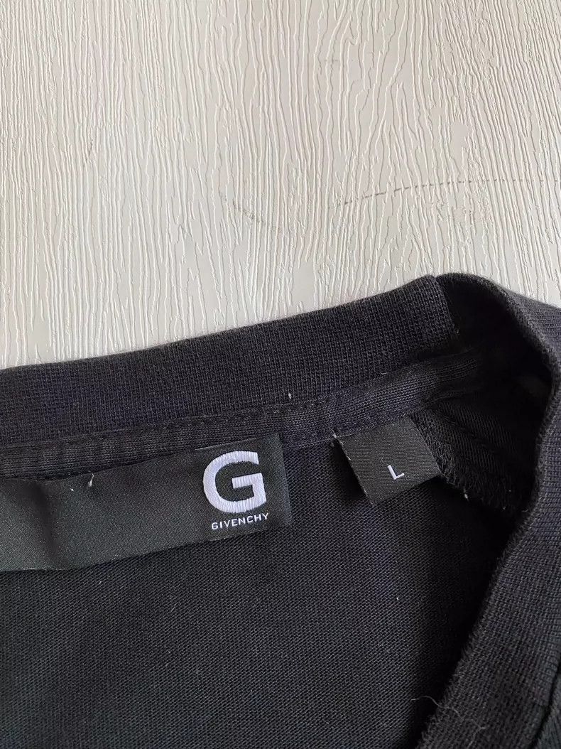 Givenchy Givenchy Short-sleeve, old version, clothing Size US L / EU 52-54 / 3 - 4 Thumbnail