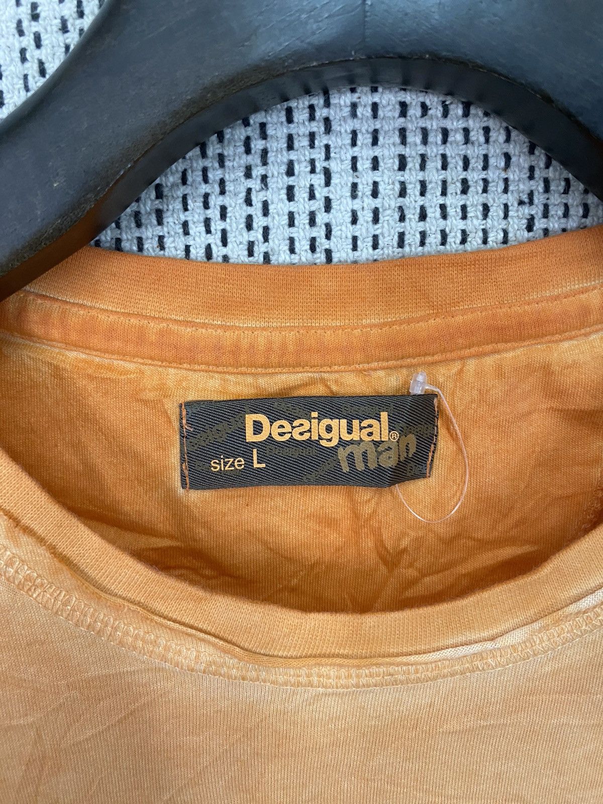 Desigual man wax tshirt nice design size L