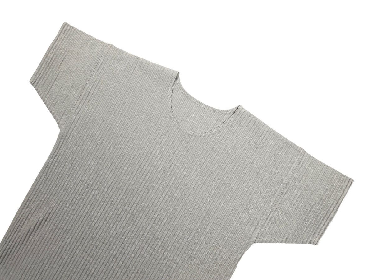 Homme Plisse Issey Miyake Homme Plisse Issey Miyake Short-Sleeves Tee Size US M / EU 48-50 / 2 - 3 Thumbnail