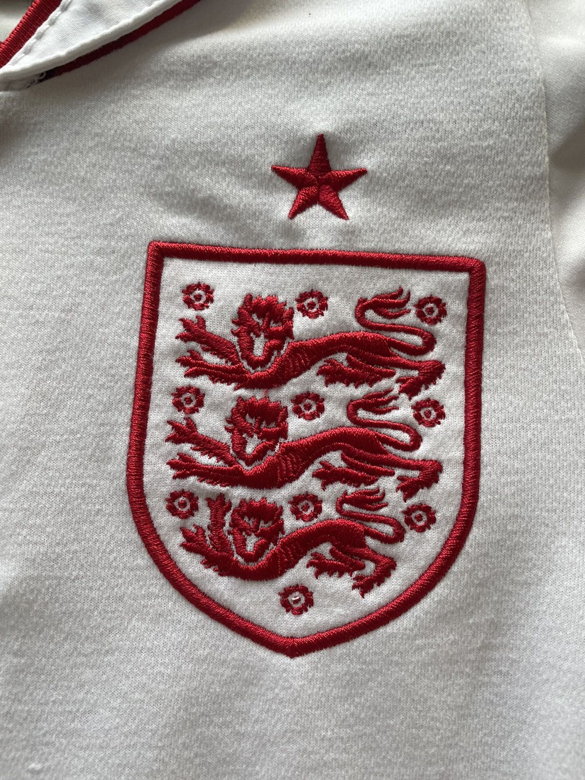 Umbro × Vintage England 2012-2013 Home Soccer Jersey Football Kit Shirt Size US S / EU 44-46 / 1 - 2 Thumbnail