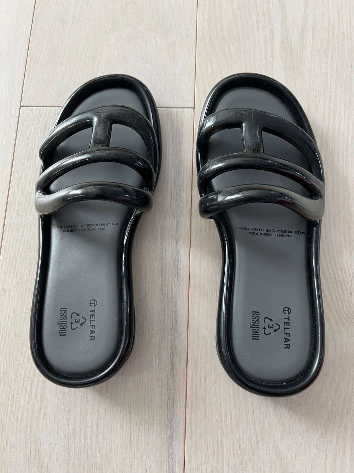 Melissa Melissa x Telfar Jelly Slide Sandals Flats Black ( 7 ) Size US 7 / IT 37 - 2 Thumbnail