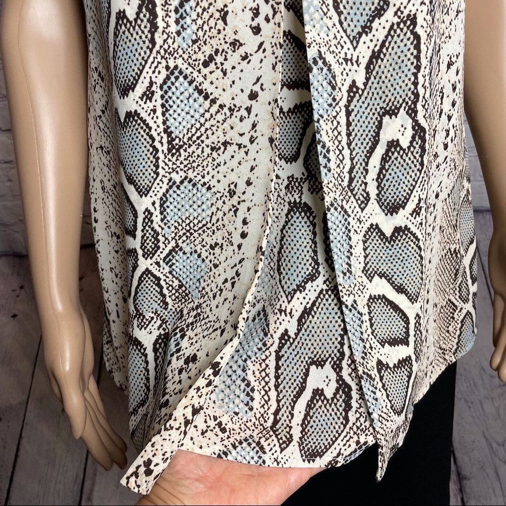 Anthropologie Anthropologie Daniel Rainn Snakeskin Print Blouse Size L Size L / US 10 / IT 46 - 4 Thumbnail
