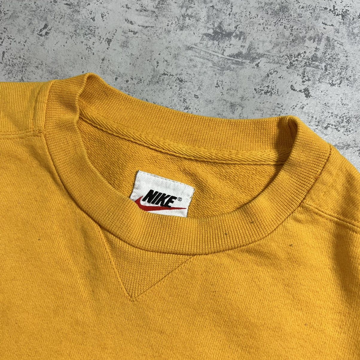 Nike 90s Nike Big Central Embroidered Swoosh Vintage Sweatshirt Size US M / EU 48-50 / 2 - 5 Thumbnail