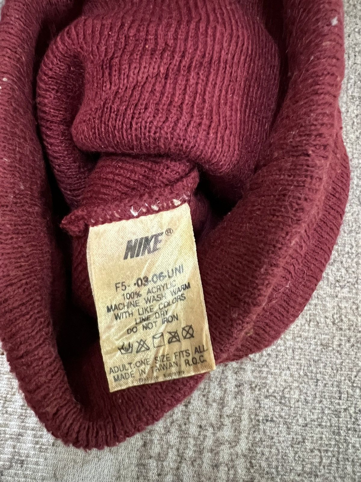 Nike Vintage Nike Swoosh Logo Beanie Hats Size ONE SIZE - 6 Thumbnail