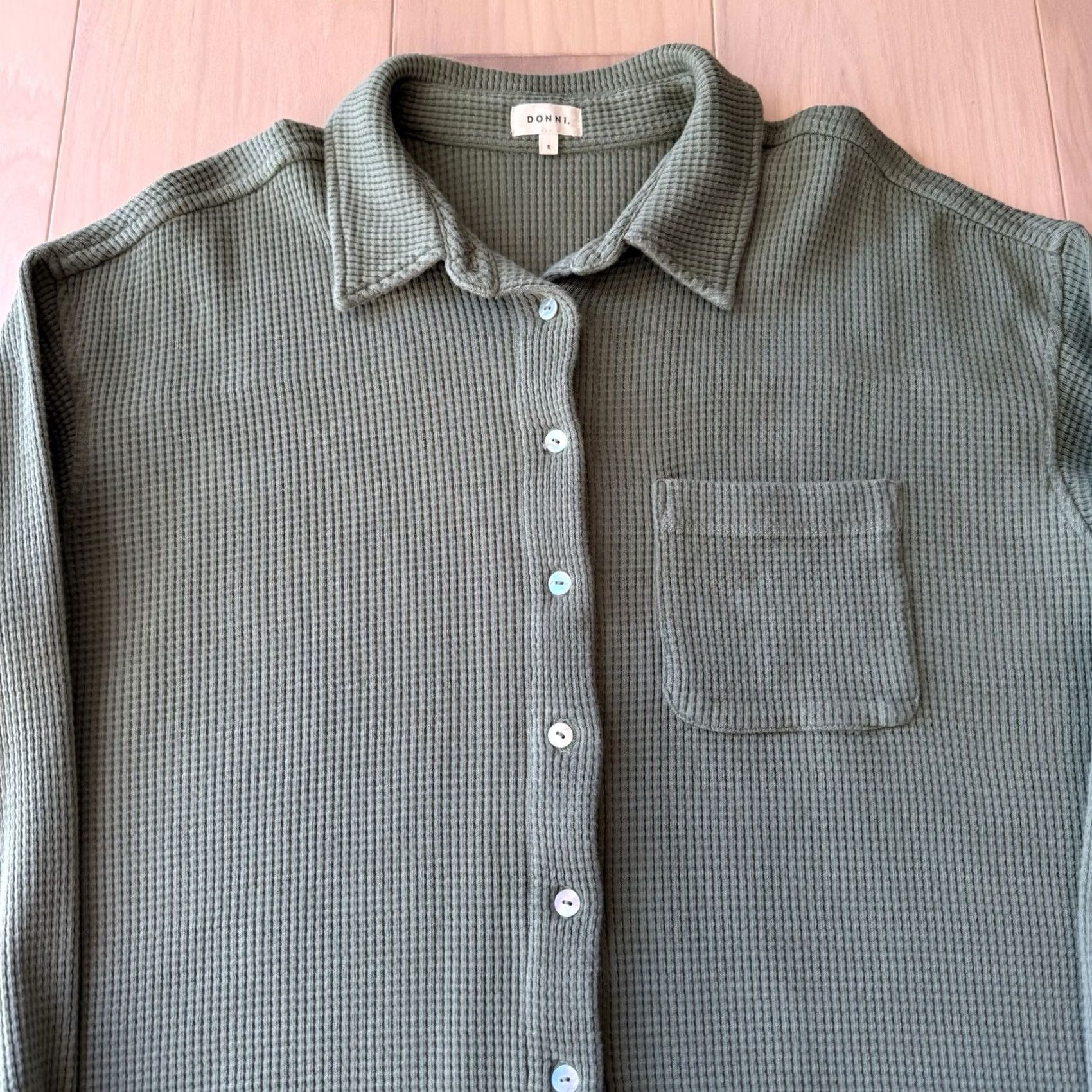 DONNI. VINTAGE Donni Waffle Button Down Women's S Green Made in USA Loungewear Boho Glam Size S / US 4 / IT 40 - 3 Thumbnail