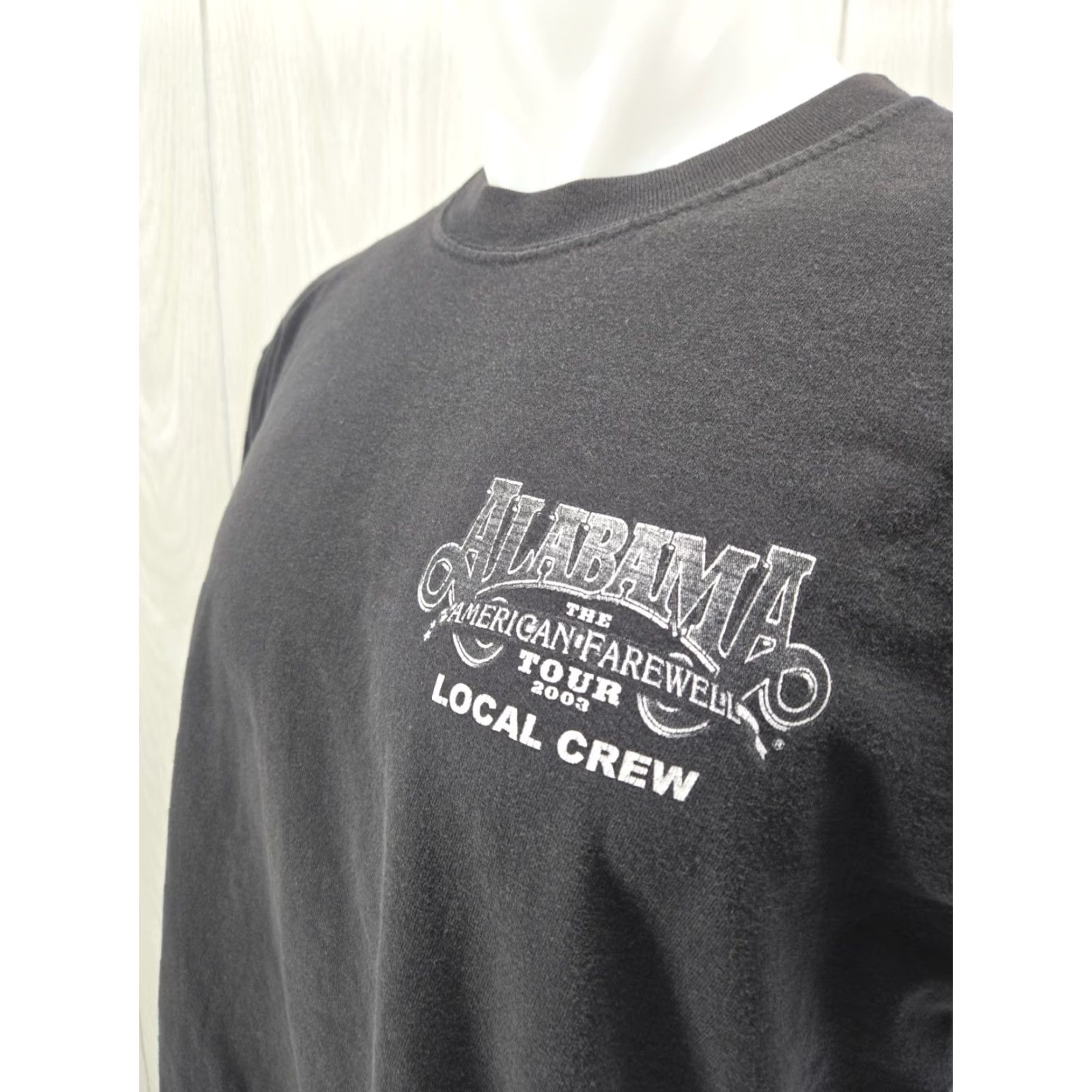 Vintage VINTAGE DISTRESSED 2003 Alabama Local Crew American Farewell Tour Mens XL Shirt Size US XL / EU 56 / 4 - 6 Thumbnail