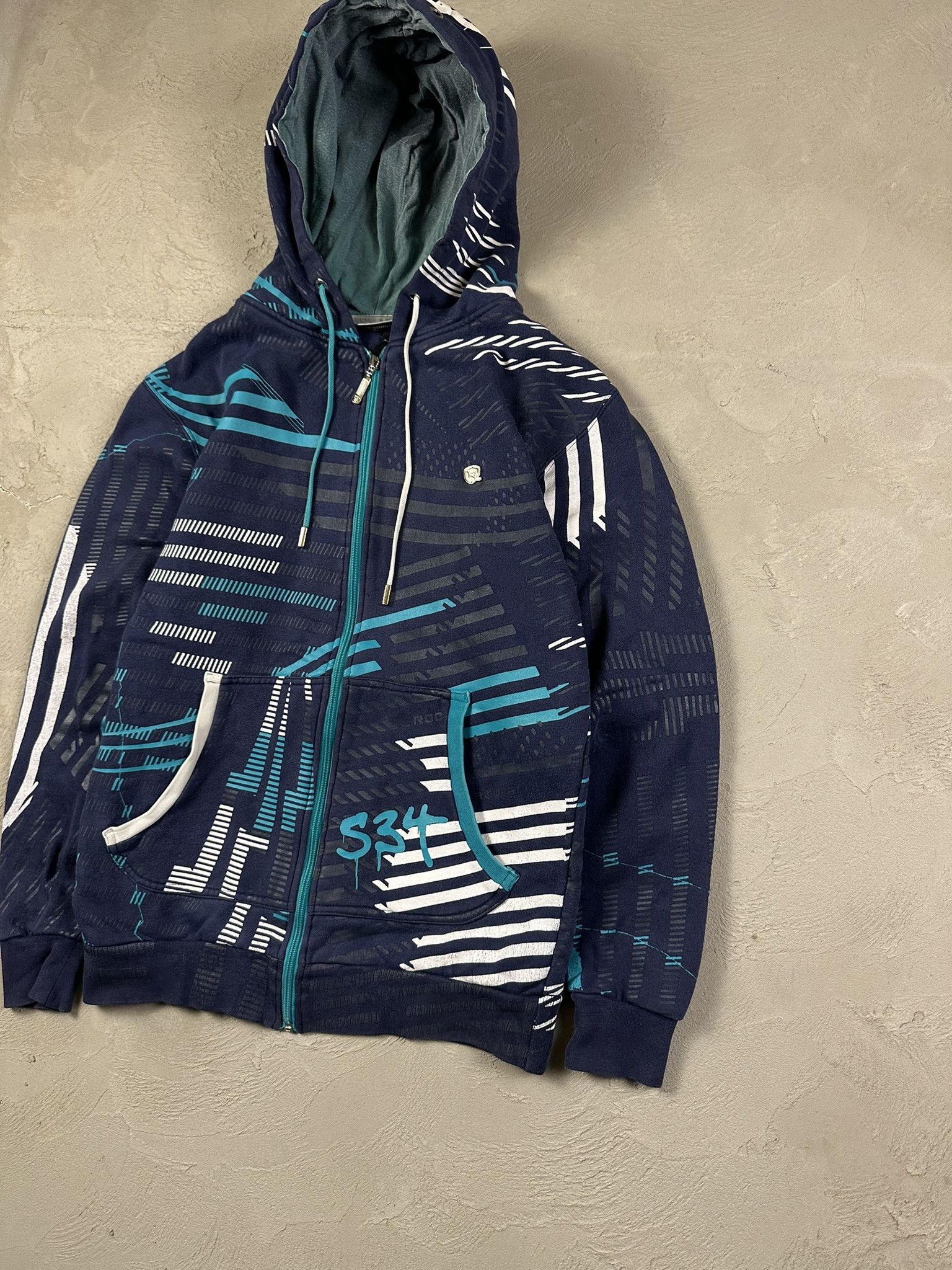 Rocawear Vintage Crazy Y2k Rocawear Fullprint Hiphop Rap Zip Hoodie Size US S / EU 44-46 / 1 - 4 Thumbnail