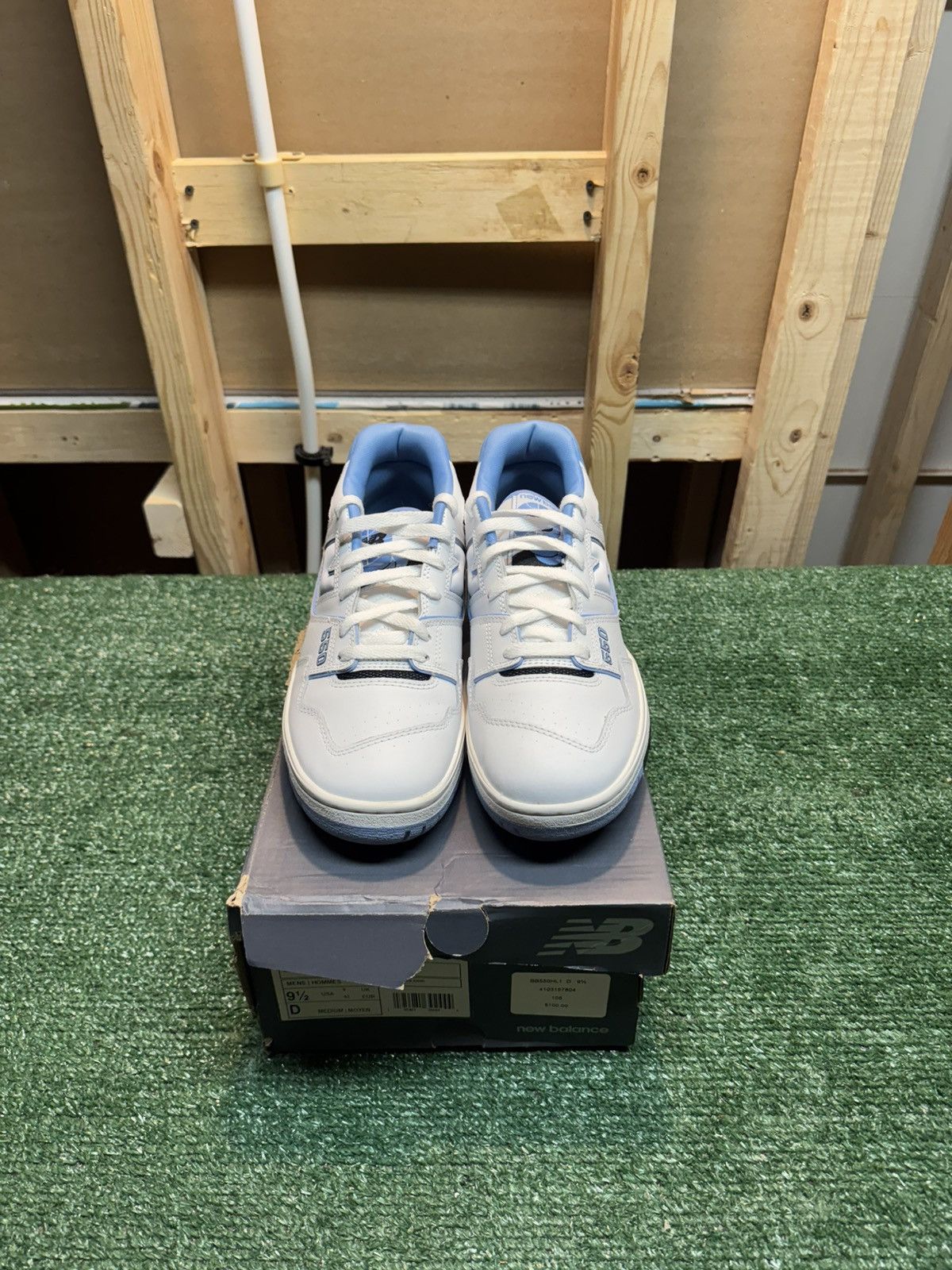 New Balance New Balance 550 UNC White University Blue Size 9.5 Size US 9.5 / EU 42-43 - 5 Thumbnail