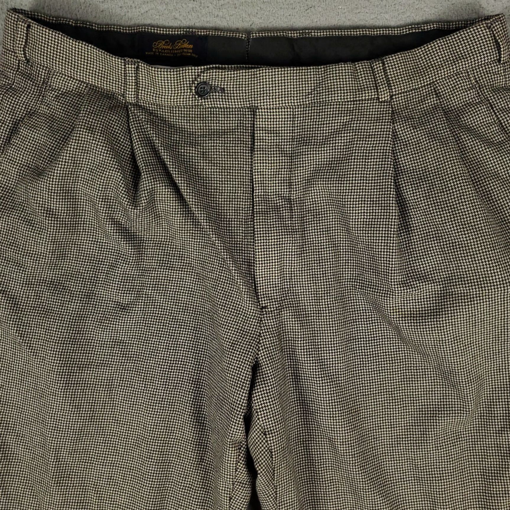 Brooks Brothers Brooks Brothers Chino Pants Mens 38x28 Beige Pleated Cuffed Trousers Regular Fit Size US 38 / EU 54 - 2 Thumbnail