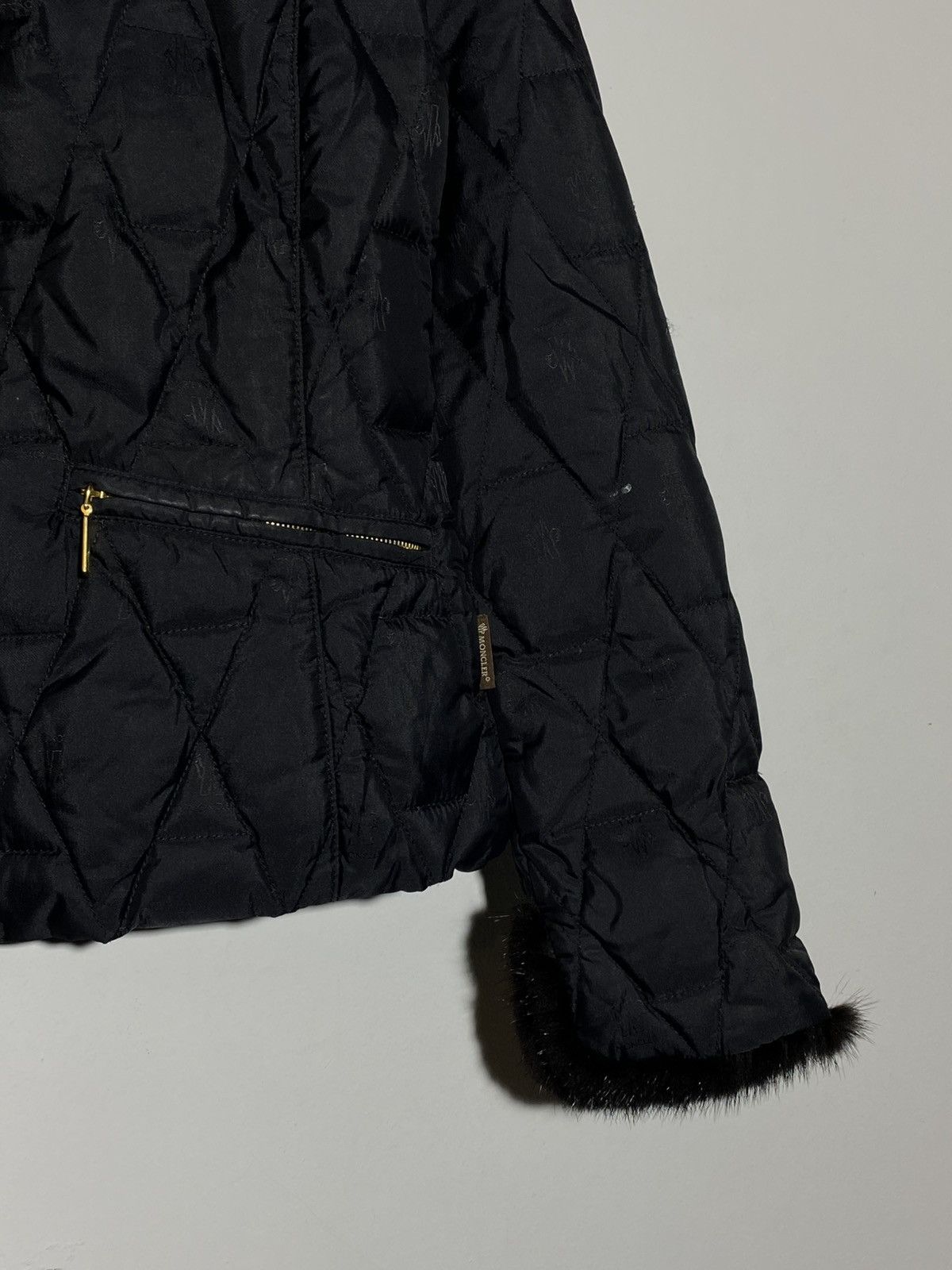 Moncler Moncler Down Filled Monogram Jacket with Fur Details Size S / US 4 / IT 40 - 7 Thumbnail