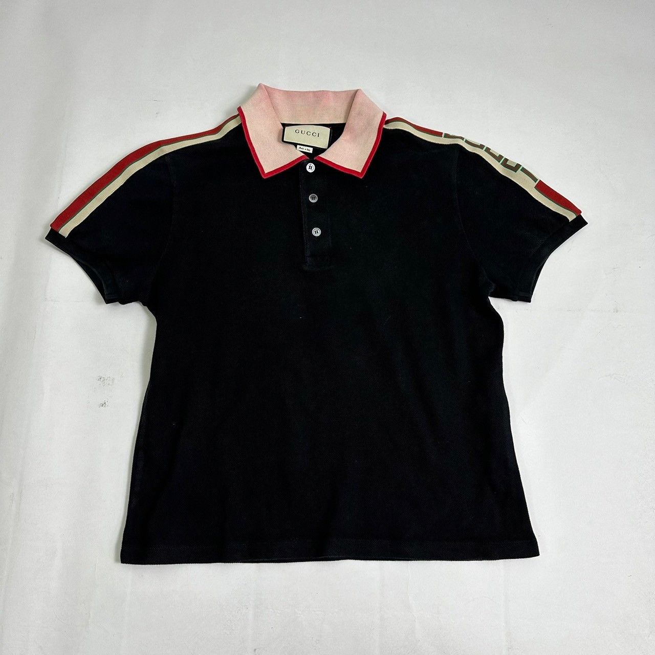 image of Gucci Shoulder Logo Polo (76Dgu240419002) in Black, Men's (Size Large)