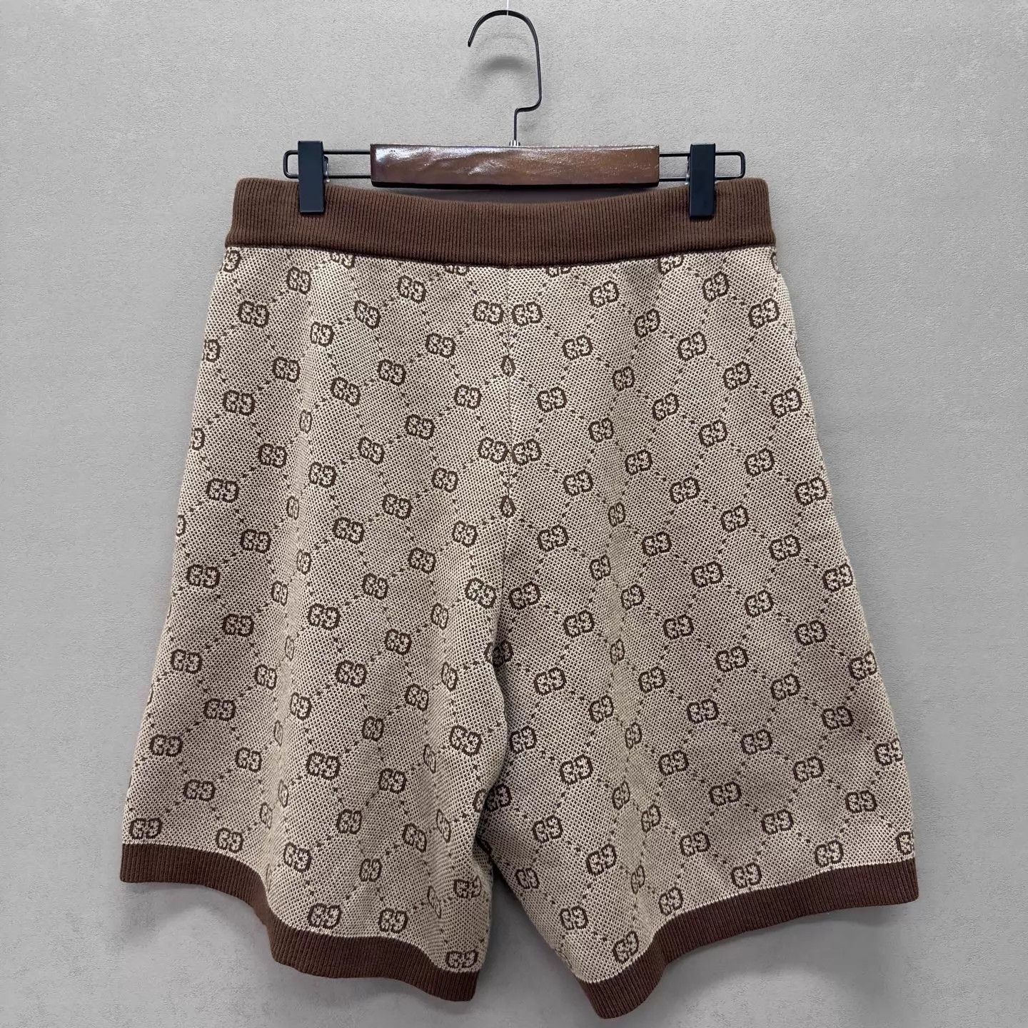 Gucci Gucci Brown Full Logo Shorts S New With Tags Size 26" / US 2 / IT 38 - 3 Thumbnail