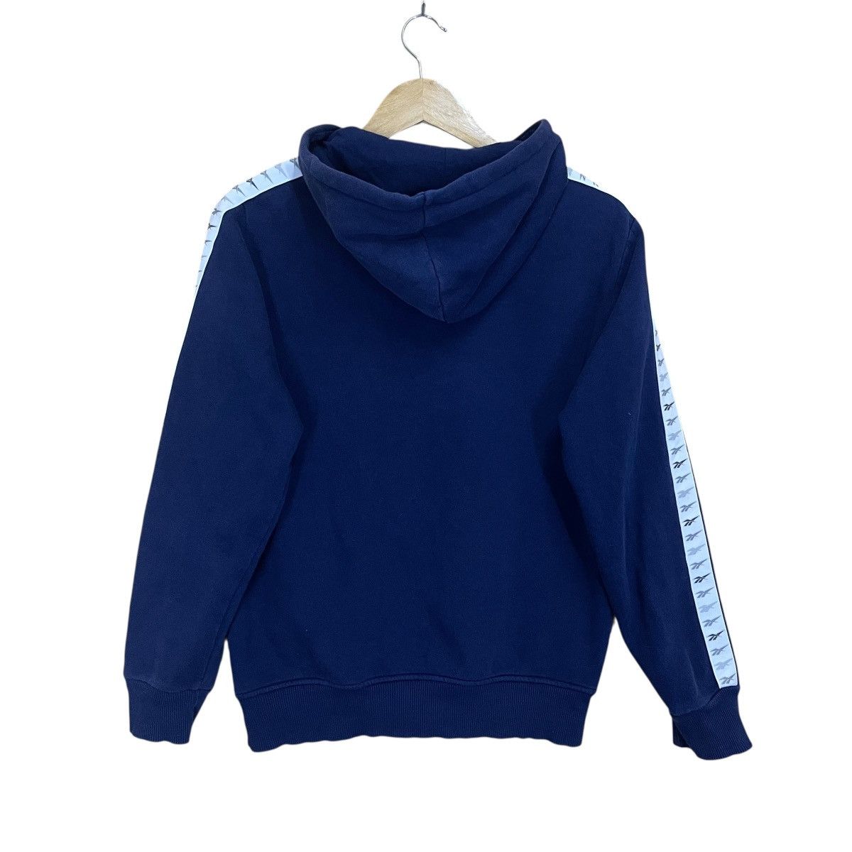 Reebok Reebok Big Logo Embroidered Puulover Hoodie Size S Size US M / EU 48-50 / 2 - 6 Thumbnail
