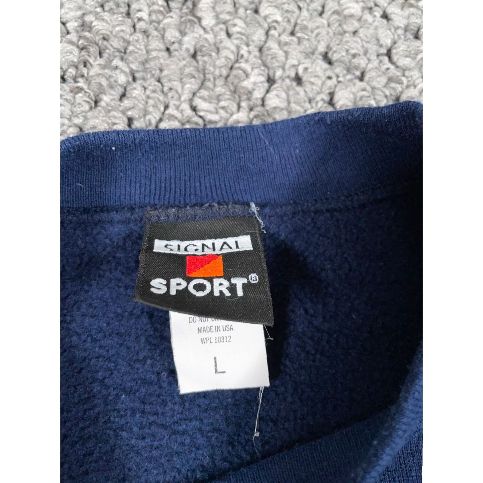 Vintage VINTAGE Signal Sweatshirt Adult Large Dark Blue Embroidered Flowers 90s Womens Size L / US 10 / IT 46 - 3 Thumbnail