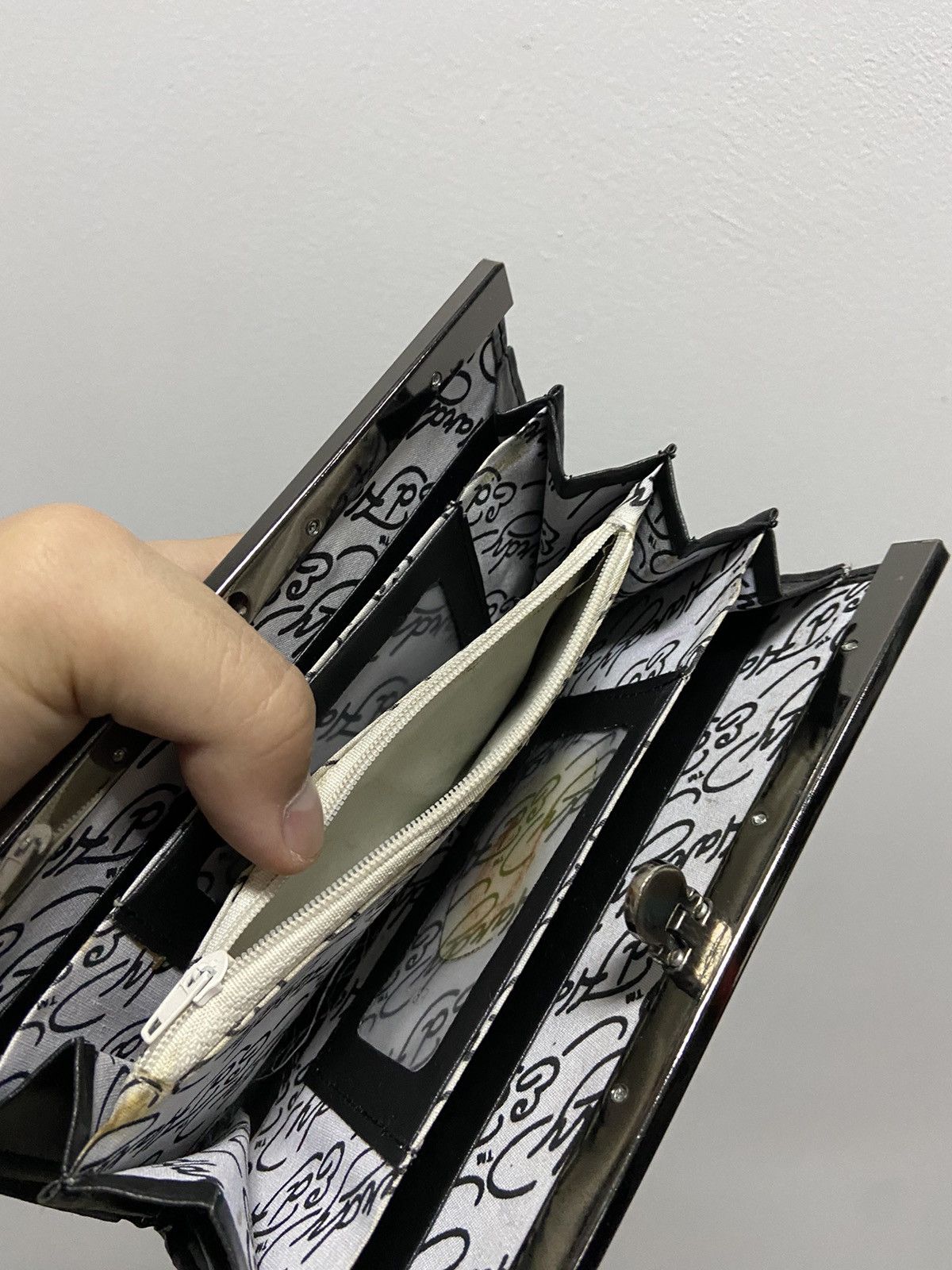 Ed Hardy × Vintage Ed Hardy Vintage Wallet Big Logo Print skull ☠️ flower Size ONE SIZE - 6 Thumbnail