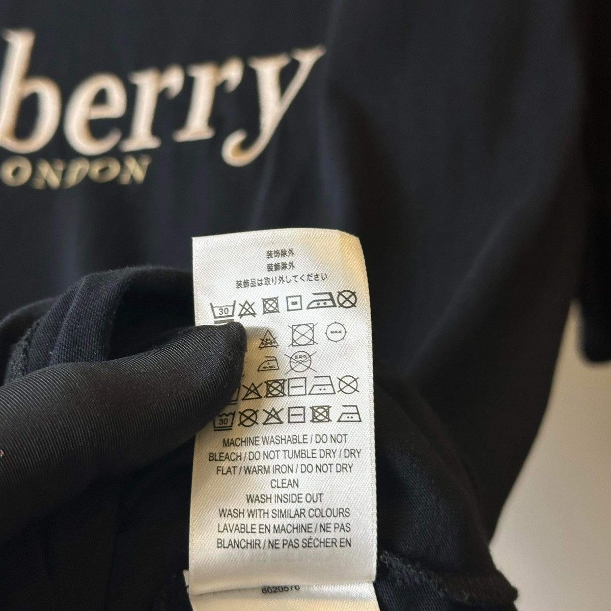 Burberry BURBERRY LOGO T SHIRT Size US S / EU 44-46 / 1 - 8 Thumbnail