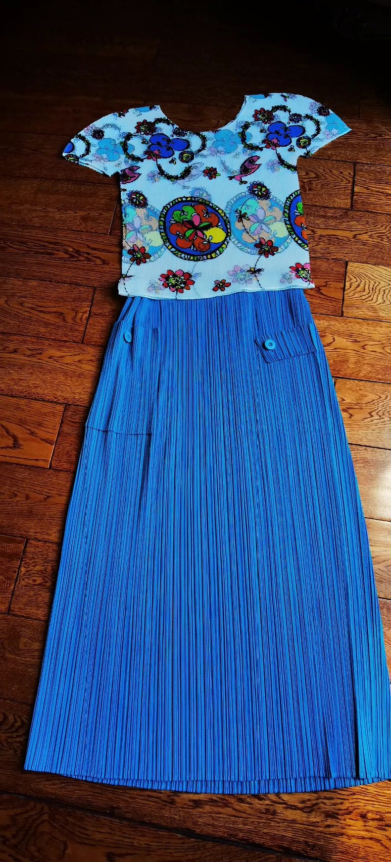 Issey Miyake Issey Miyake Lake blue half skirt Size 25" / US 0 / IT 36 - 1 Thumbnail