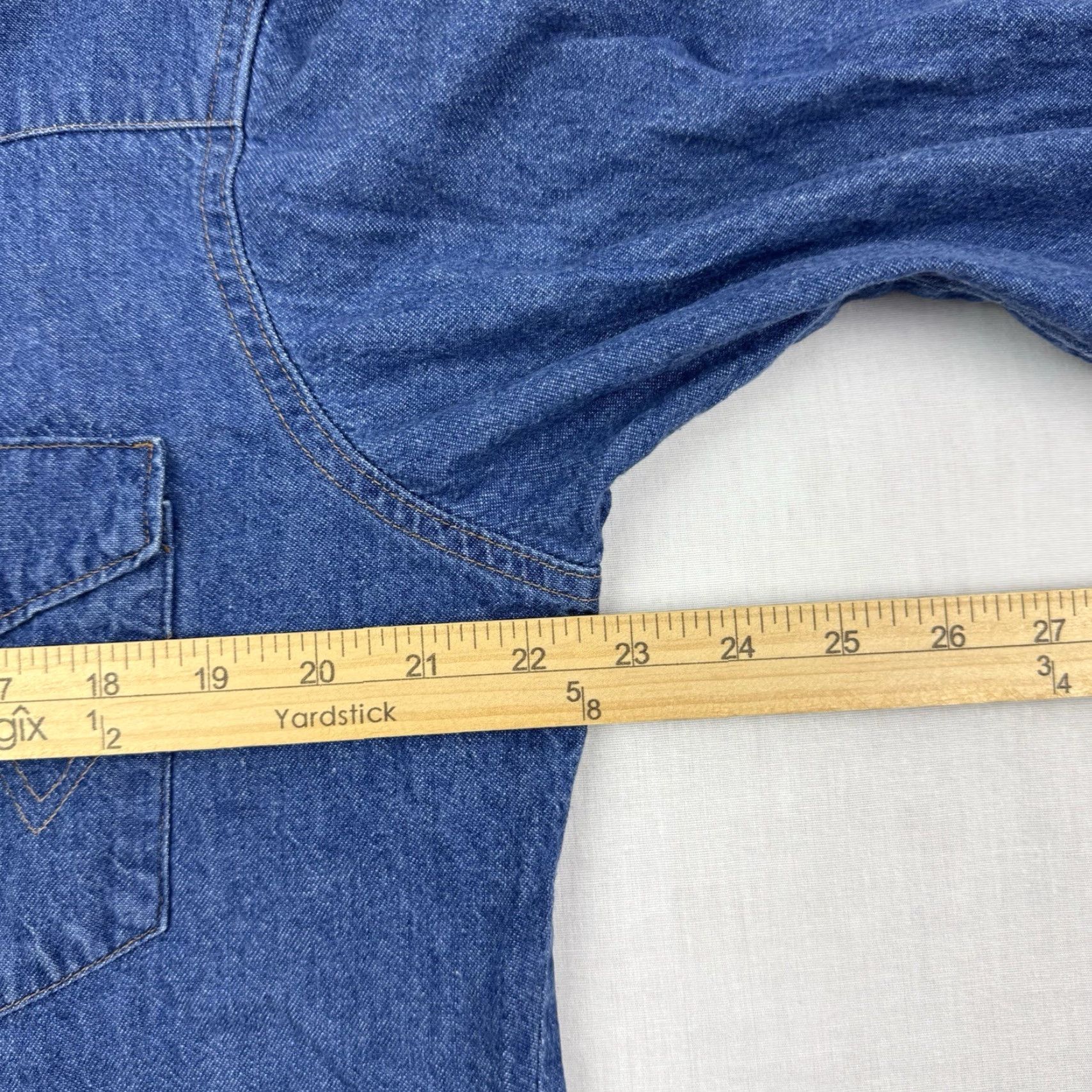 Wrangler VINTAGE Wrangler Denim Pearl Snap Shirt Adults Large Blue Western Shirt Men's L Denim Pearl Snap Western 90s Wrangler Shirt Mens Size US L / EU 52-54 / 3 - 6 Thumbnail