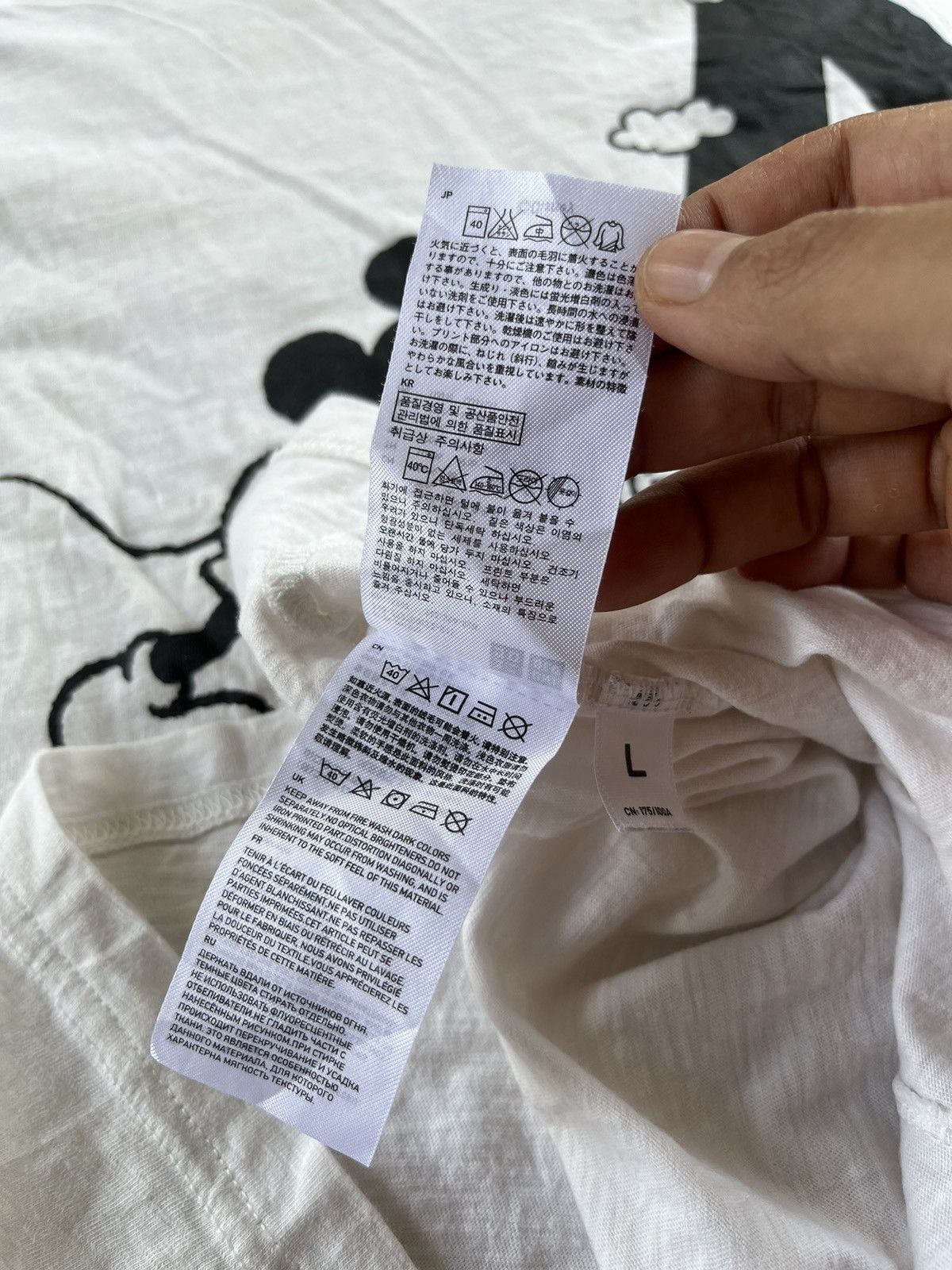 Mickey Mouse × Undercover × Uniqlo Undercover x Uniqlo Mickey Mouse Central Bone Tee Size US L / EU 52-54 / 3 - 6 Thumbnail