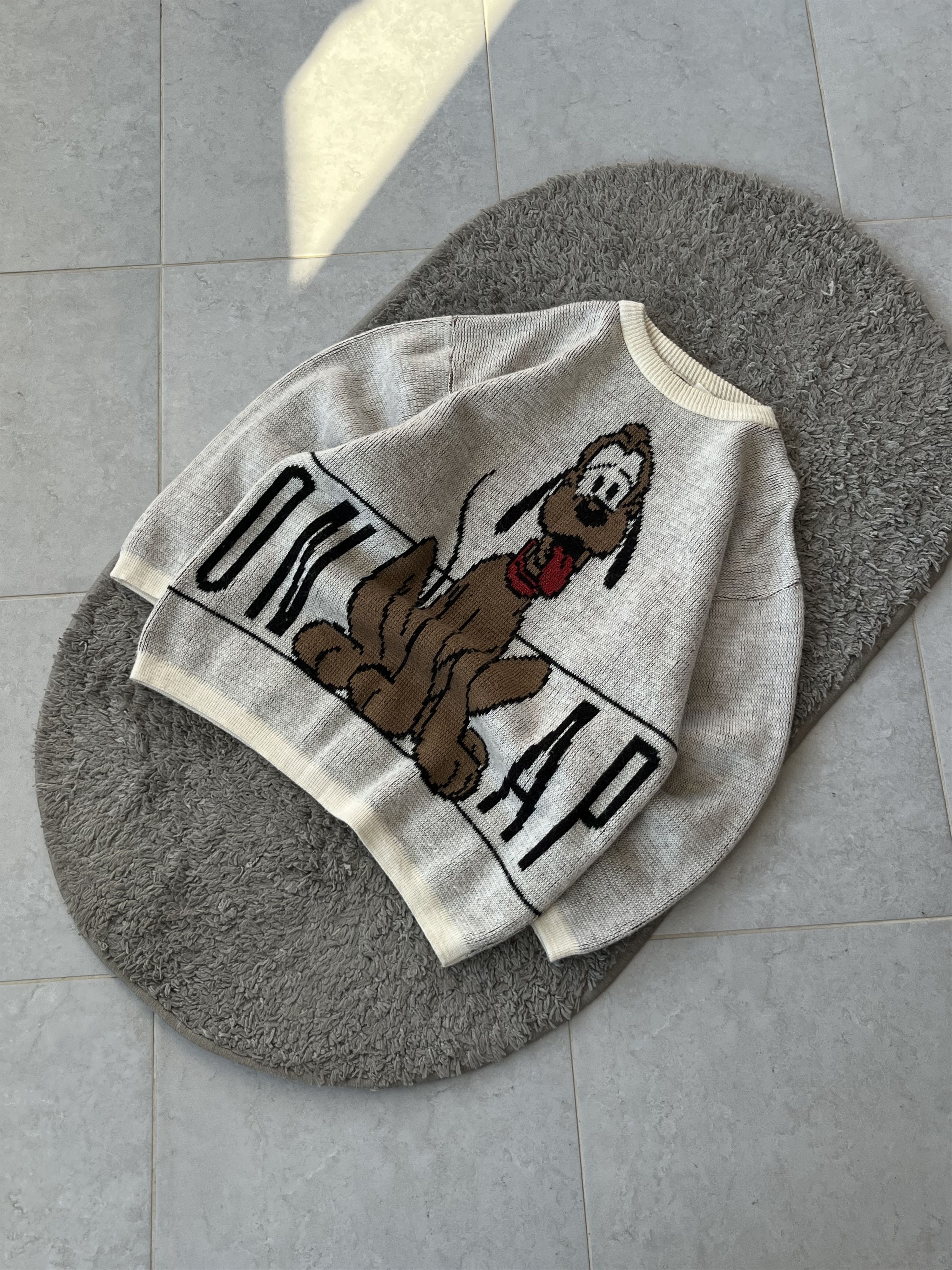 Disney DISNEY Vintage Sweater Pluto Pattern “APPLICATION” Size US L / EU 52-54 / 3 - 2 Thumbnail