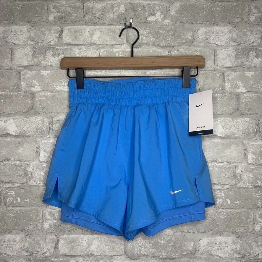 Nike Nike Women's One Dri-FIT Ultra High-Waisted 3" Short-Lined S Size 27" / US 4 / IT 40 - 2 Thumbnail