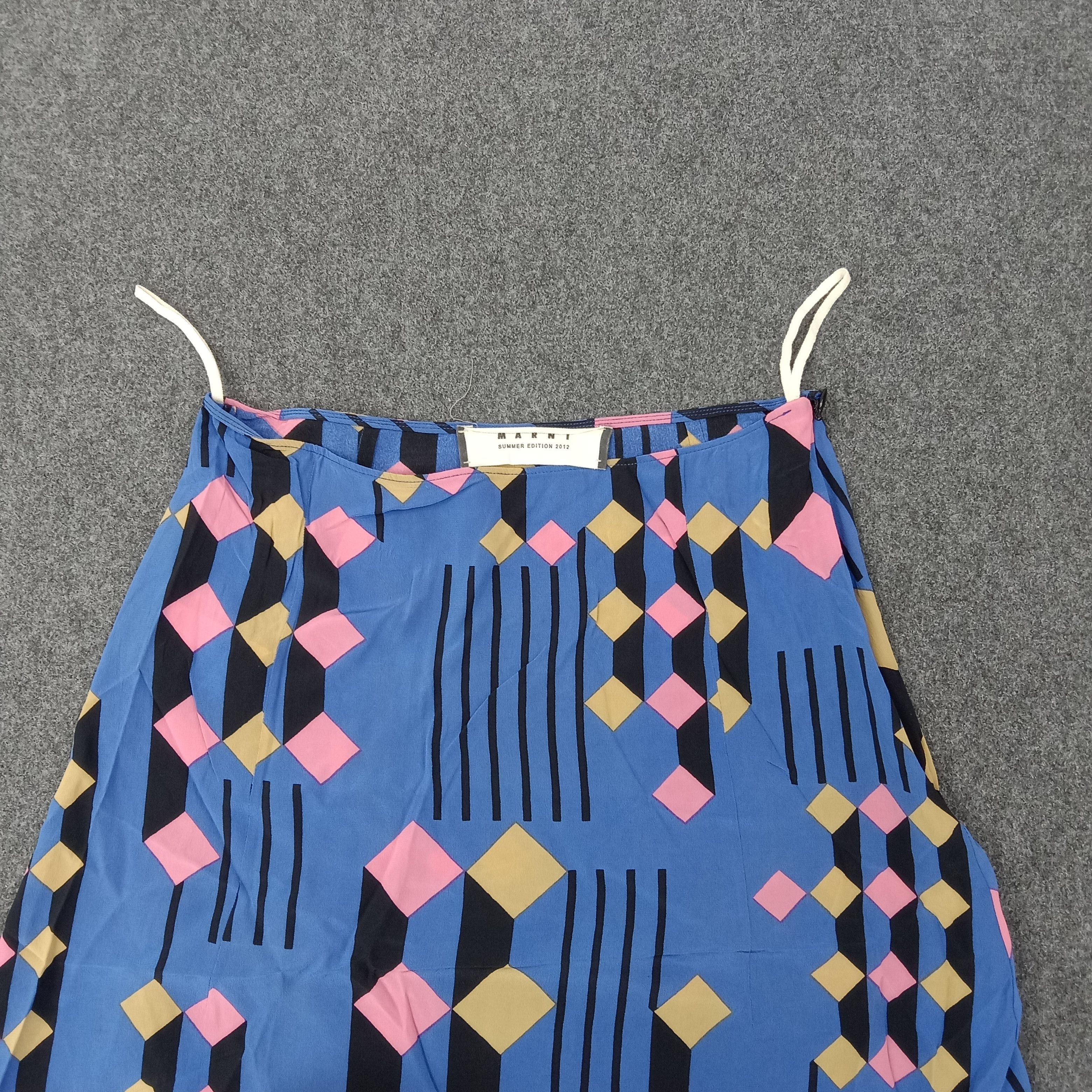 Marni Marni Printed Camisole Blouse Designer Brand C259N14 Size XXS / US 00 / IT 34 - 2 Thumbnail