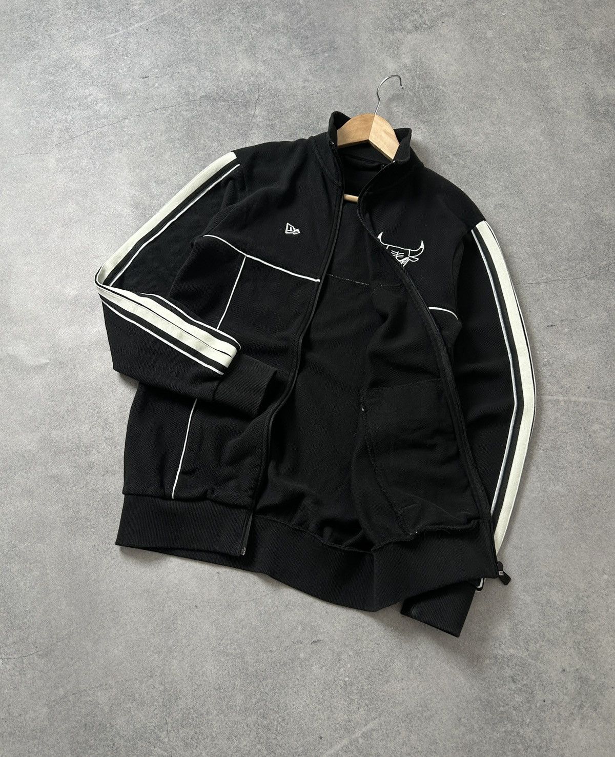 New Era New Era x Chicago Bulls zip-sweatshirt mens black Size US M / EU 48-50 / 2 - 3 Thumbnail