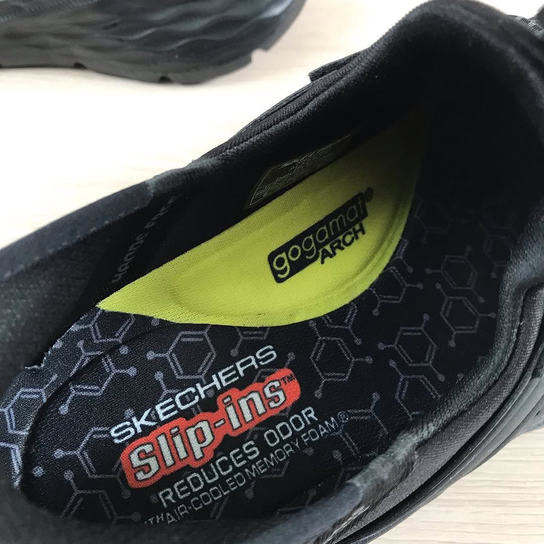 Skechers men’s in black sneakers 210803/BBK GARNER Size 41