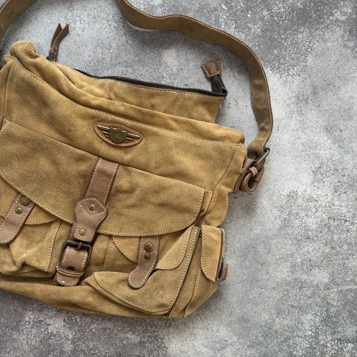 If Six Was Nine Japanese Style Vintage Faded Leather Crossbody Bag Size ONE SIZE - 5 Thumbnail