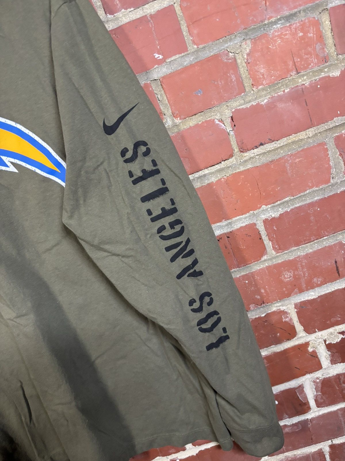 Nike Los Angeles Chargers Nike Salute to Service Long Sleeve L Size US L / EU 52-54 / 3 - 4 Thumbnail