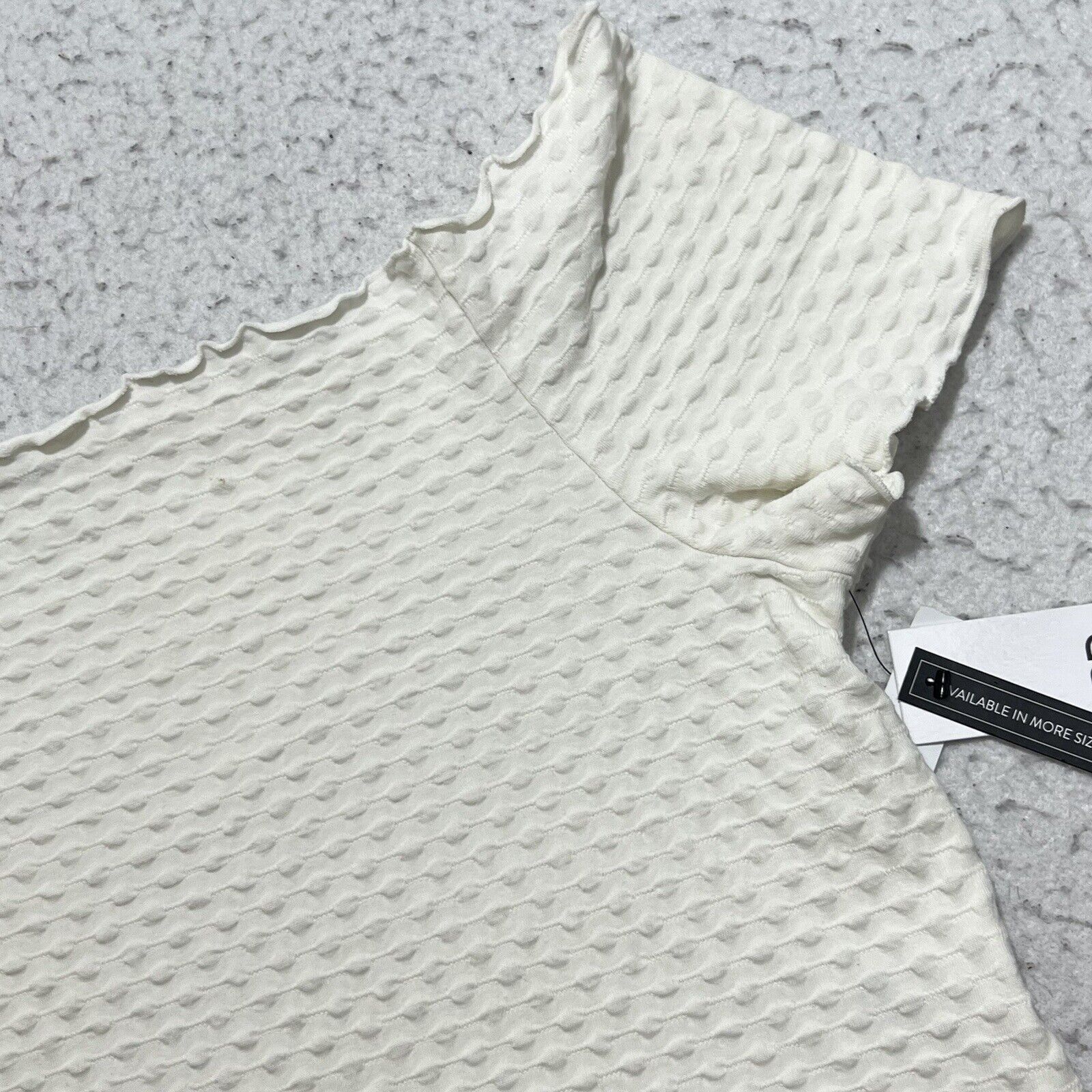 Nordstrom BP Off Shoulder Ivory Crop Top Lettuce Hem Shirt Size XL / US 12-14 / IT 48-50 - 4 Thumbnail