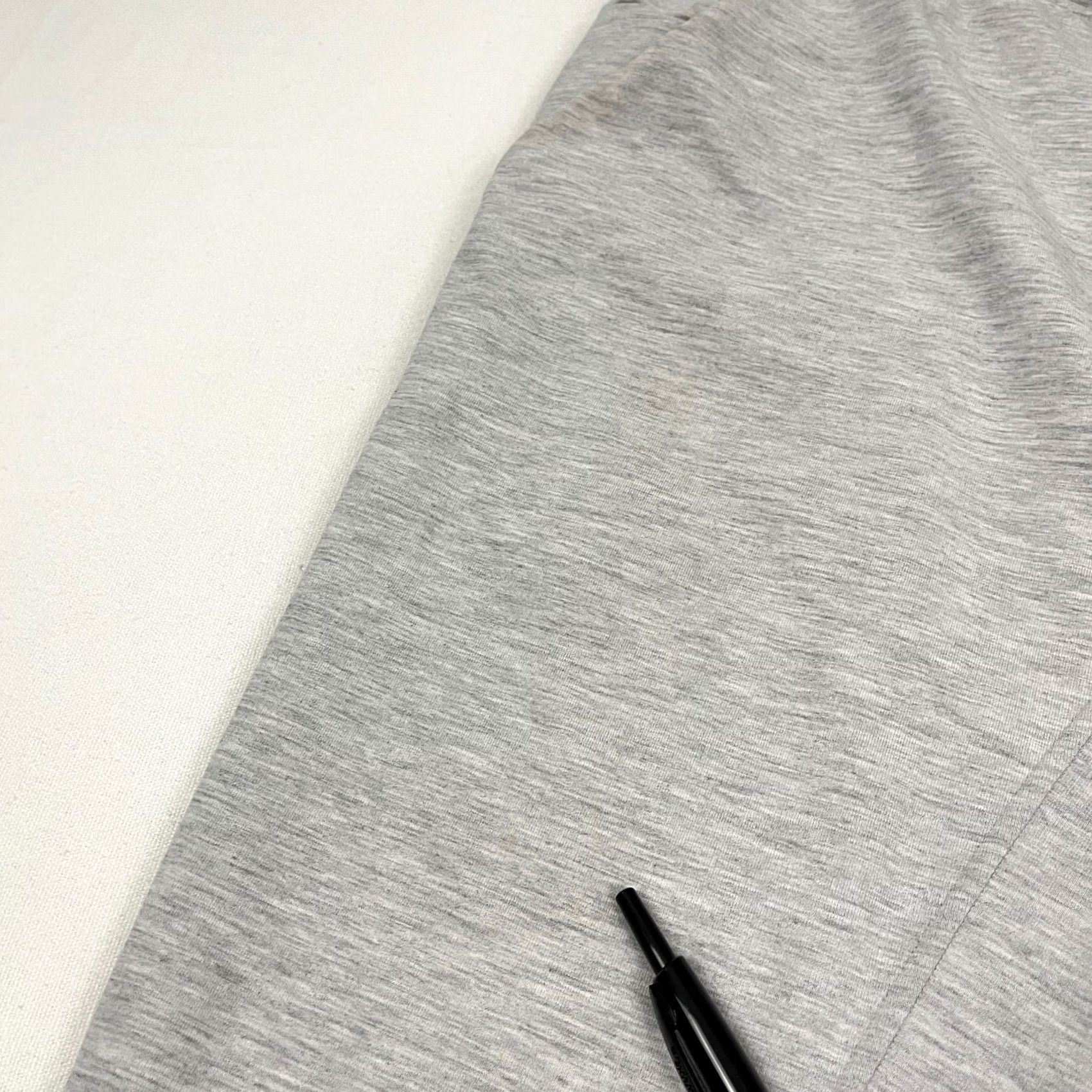 Lululemon Lululemon City Sweat Joggers Mens S Gray 27" Athletic Regular Tapered Pants City Pattern Sponsors? Size US 29 - 7 Thumbnail