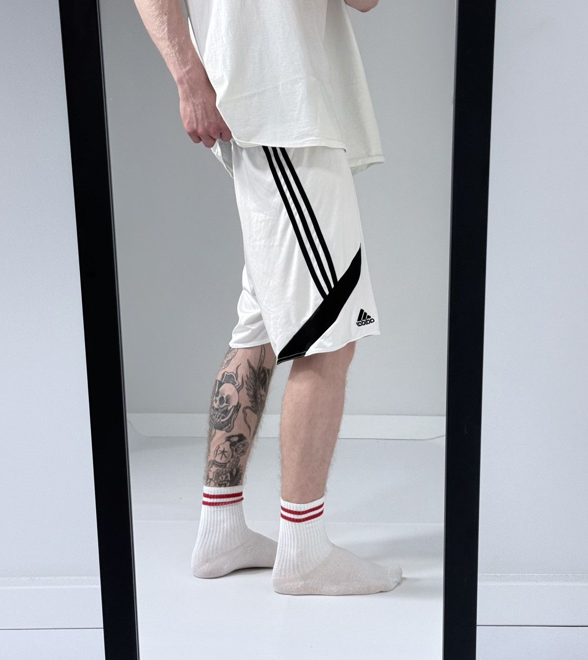Adidas Vintage Adidas Y2K streetwear sportswear shorts Size US 32 / EU 48 - 7 Thumbnail