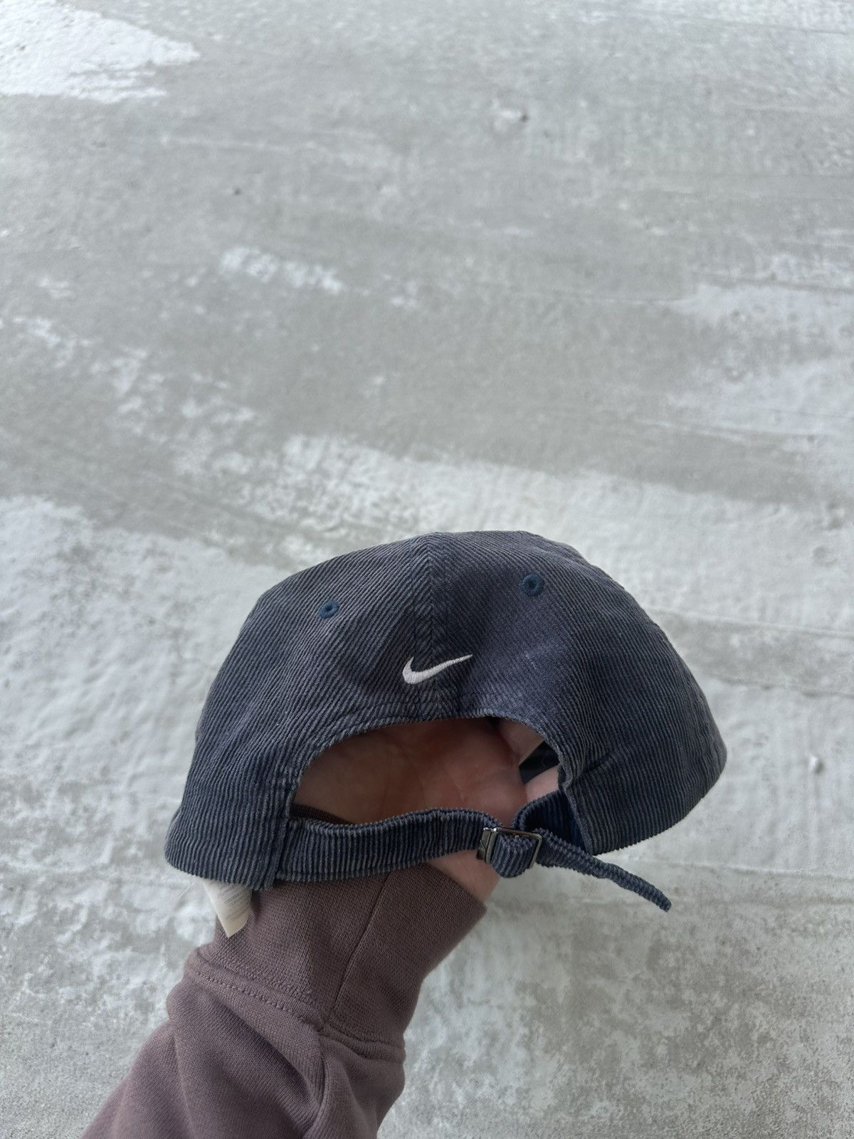 Nike × Velvet × Vintage Vintage 90’s Nike Big Embroidered logo velvet Y2K cap hat Size ONE SIZE - 3 Thumbnail